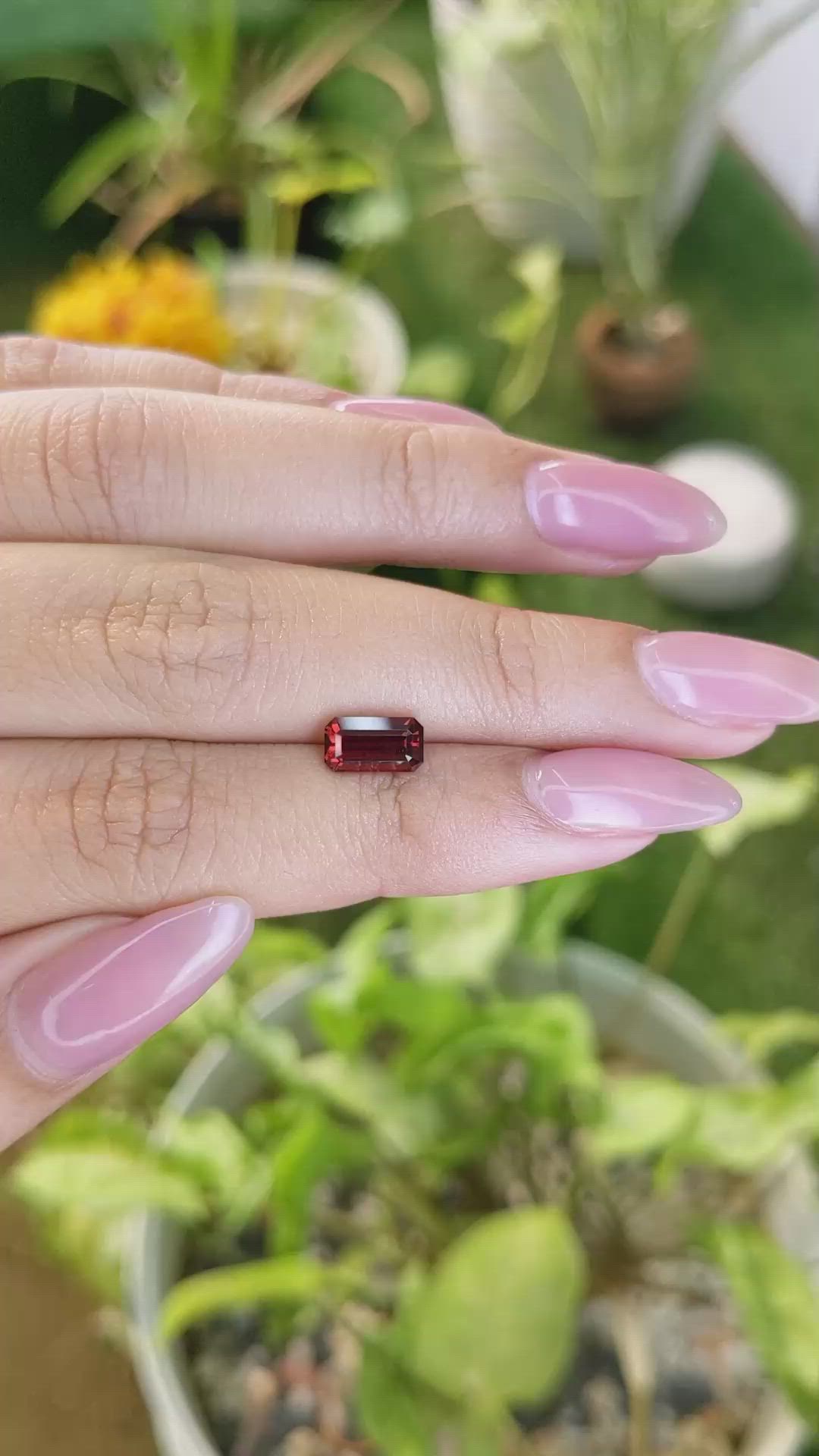 1.69 Ct. Garnet from Ceylon (Sri Lanka) Size Video