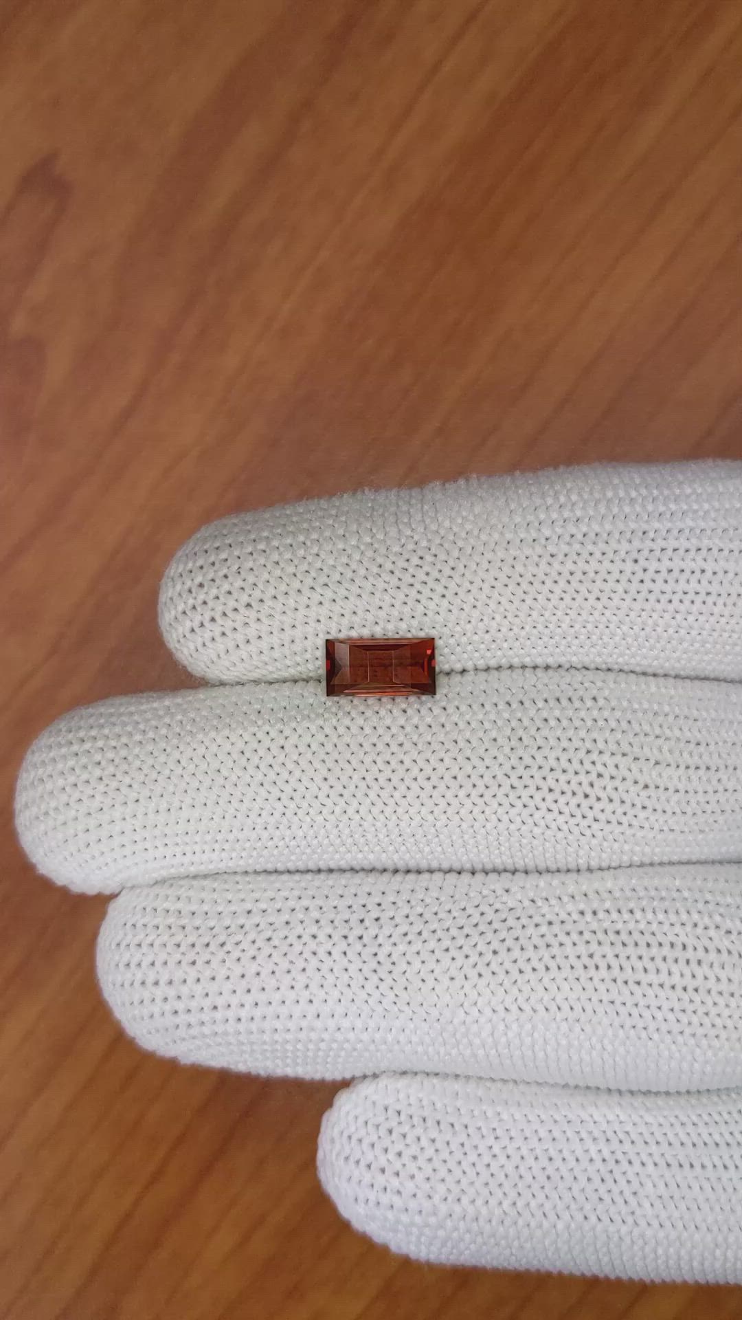 1.53 Ct. Garnet from Ceylon (Sri Lanka) Size Video