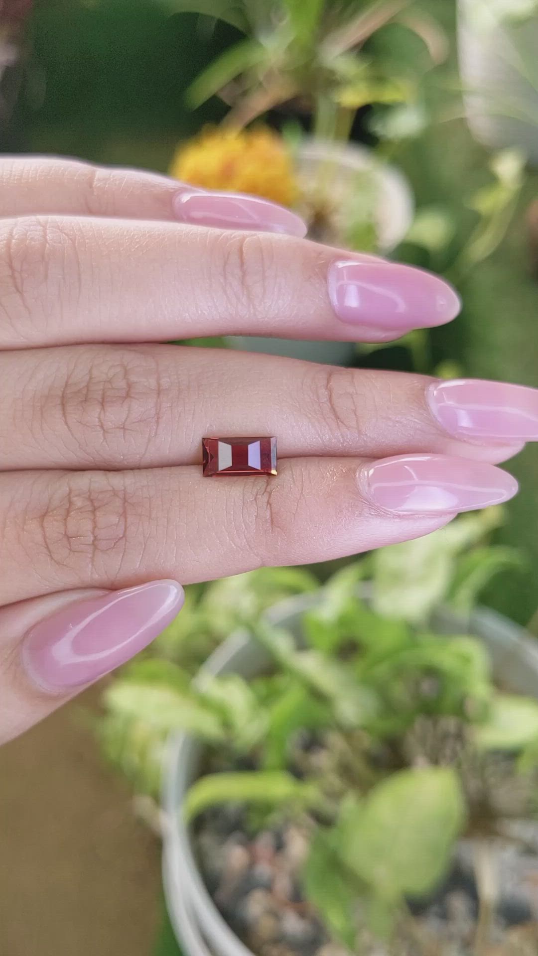 1.53 Ct. Garnet from Ceylon (Sri Lanka) Size Video