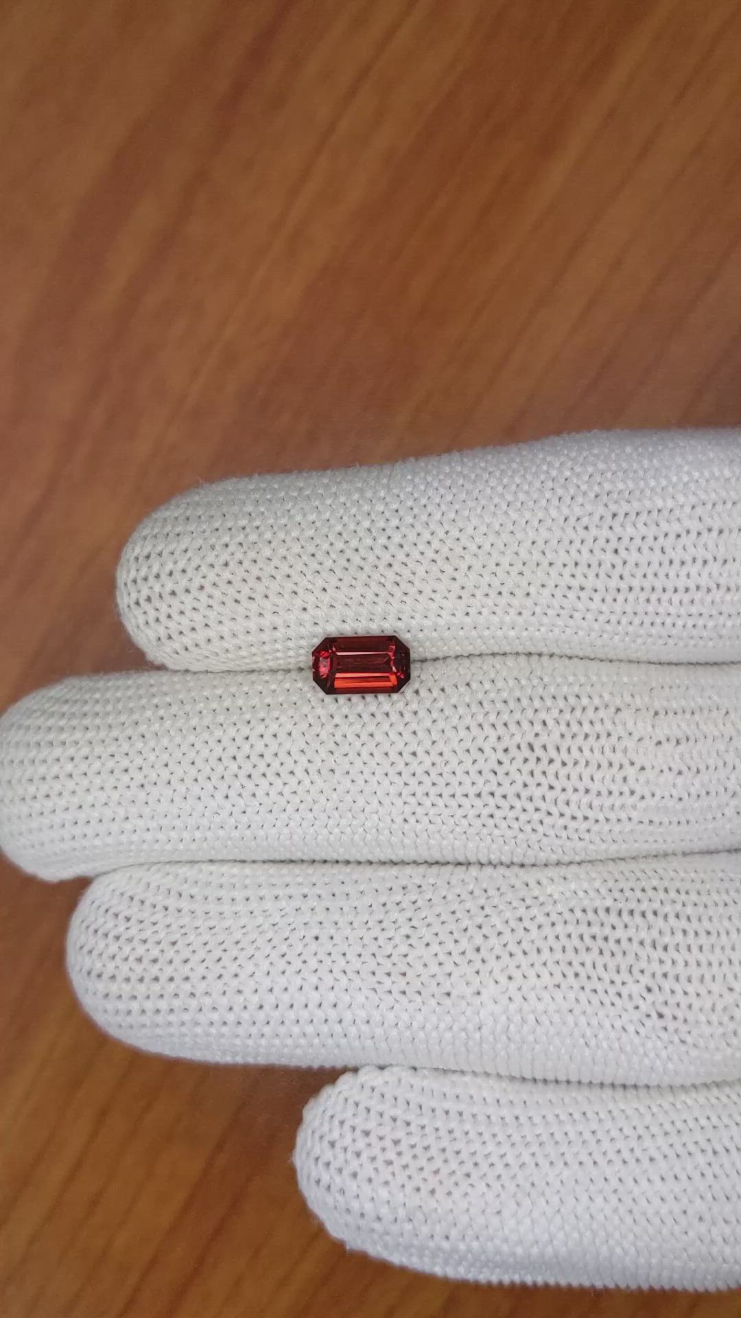 1.10 Ct. Garnet from Ceylon (Sri Lanka) Size Video