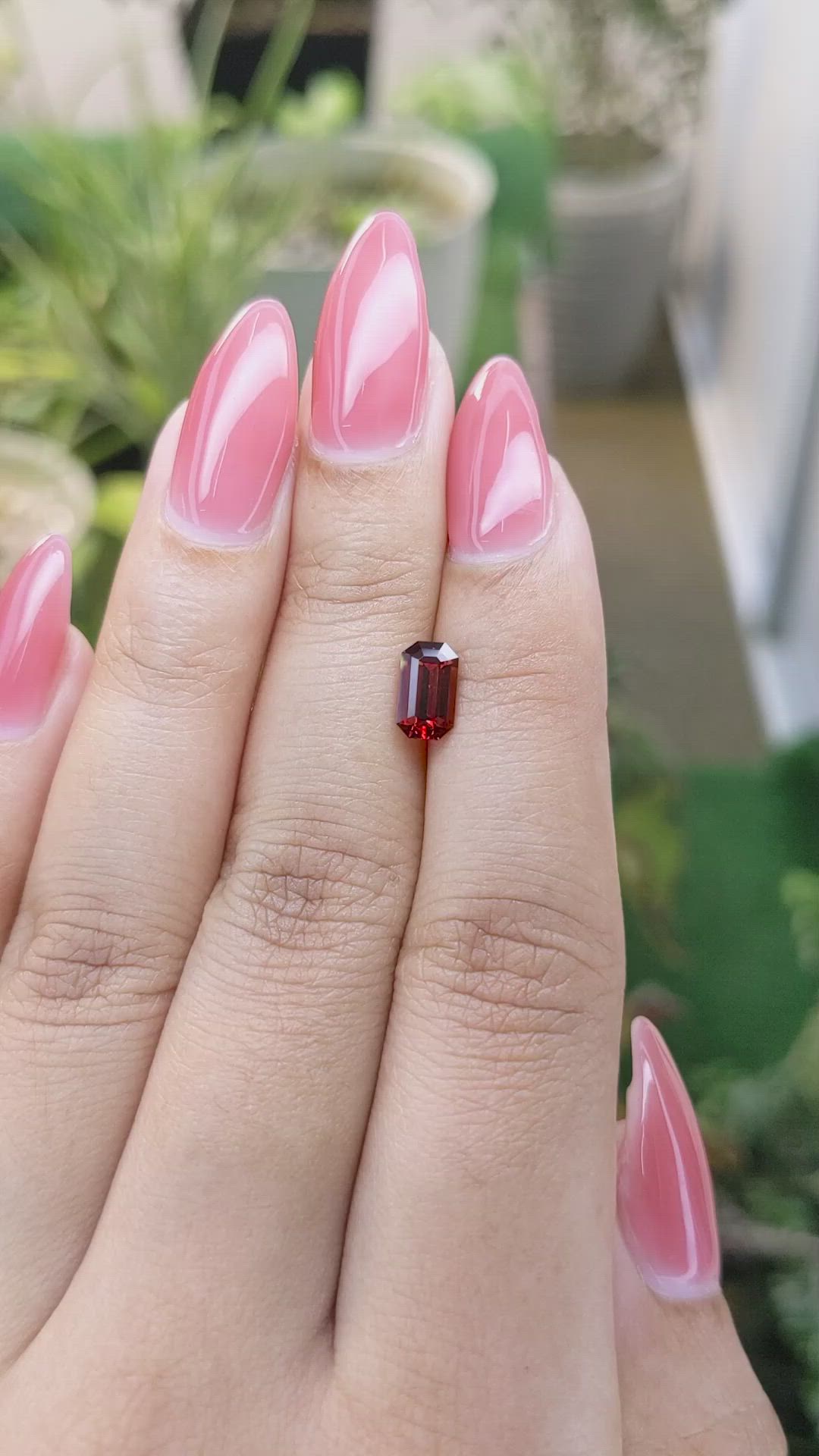 1.10 Ct. Garnet from Ceylon (Sri Lanka) Size Video