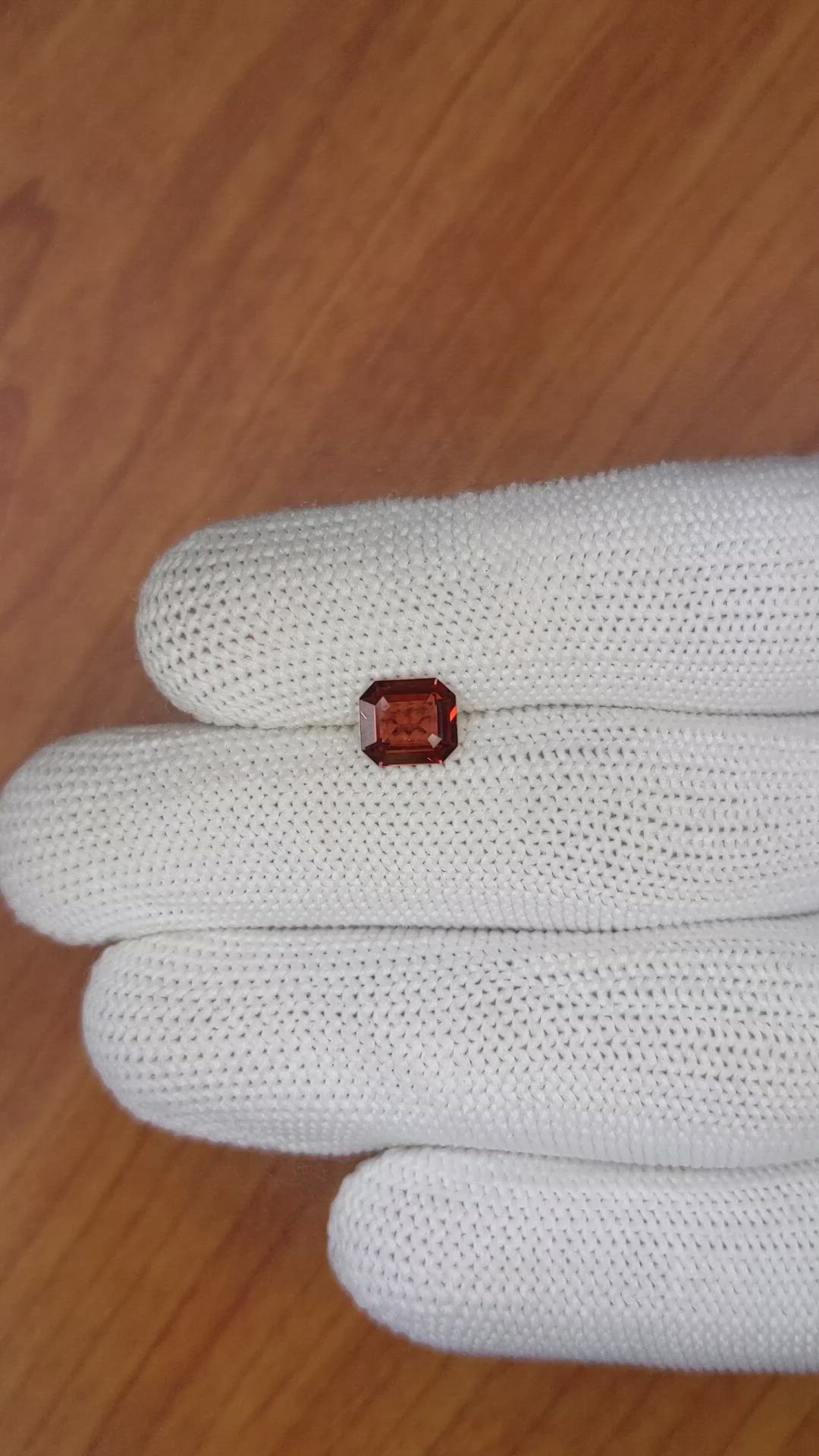 1.18 Ct. Garnet from Ceylon (Sri Lanka) Size Video