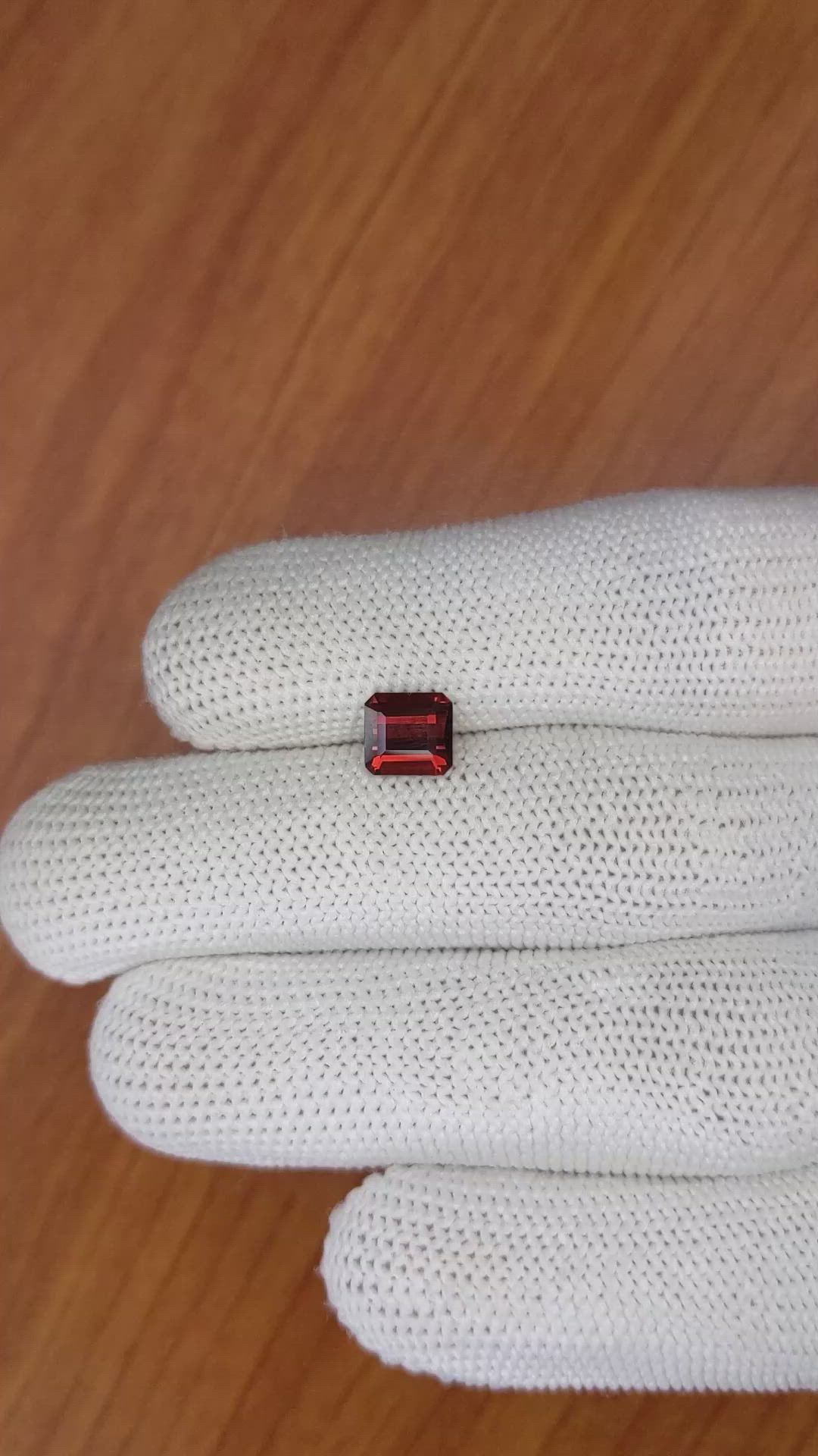 1.52 Ct. Garnet from Ceylon (Sri Lanka) Size Video