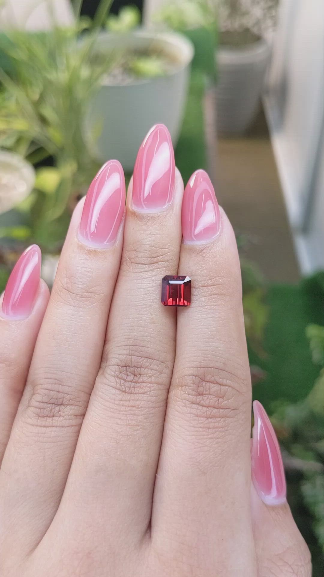 1.52 Ct. Garnet from Ceylon (Sri Lanka) Size Video