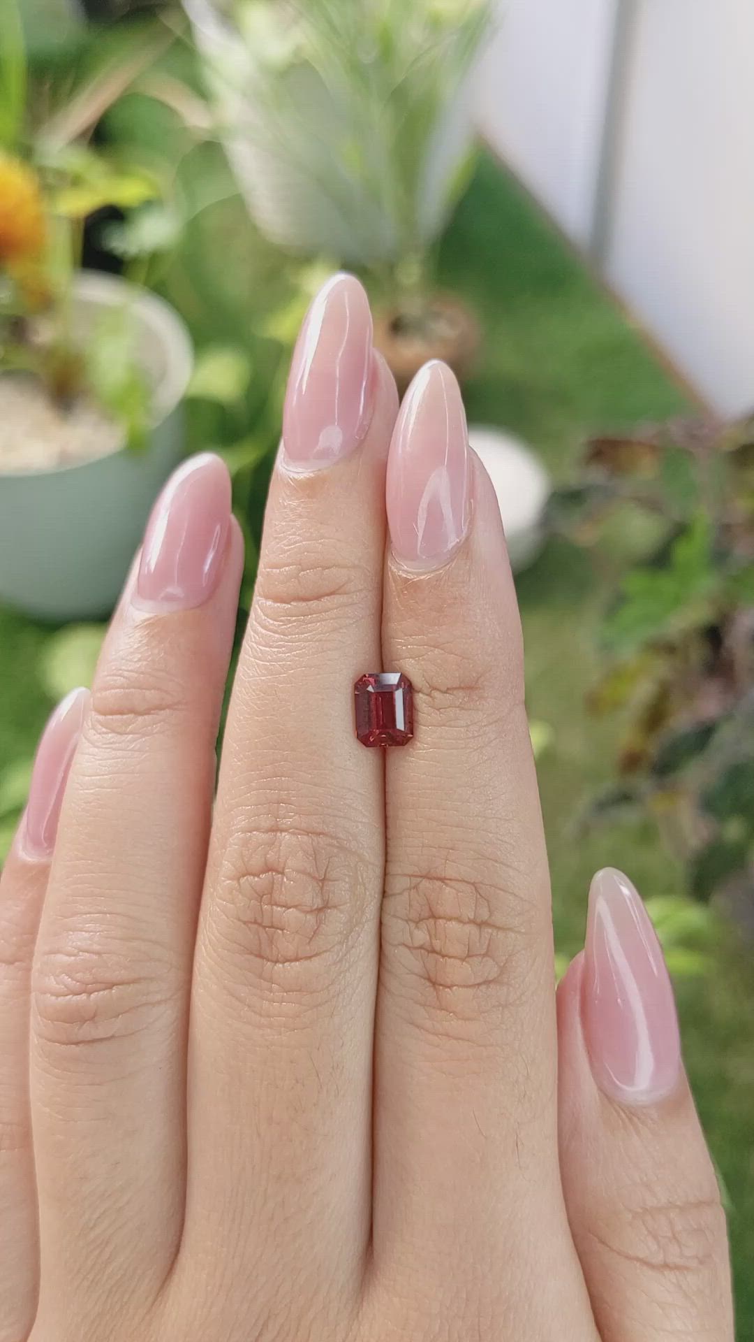 1.22 Ct. Garnet from Ceylon (Sri Lanka) Size Video