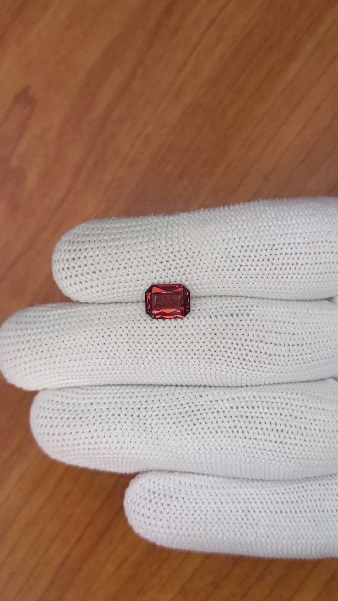 1.78 Ct. Garnet from Ceylon (Sri Lanka) Size Video
