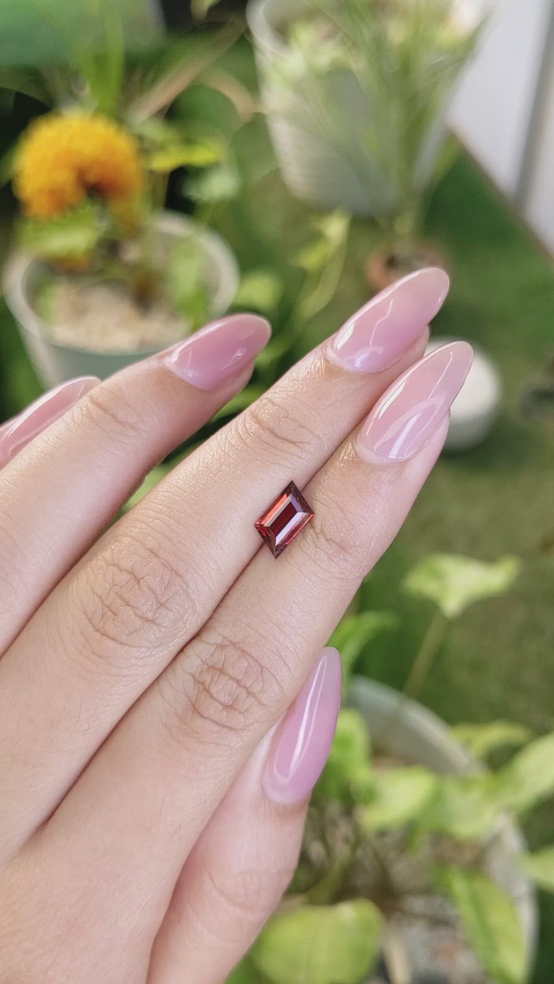 1.14 Ct. Garnet from Ceylon (Sri Lanka) Size Video