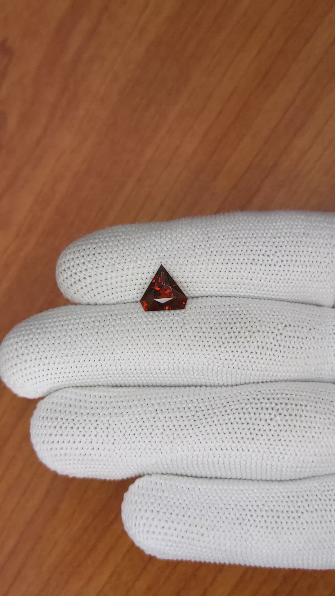 1.86 Ct. Garnet from Ceylon (Sri Lanka) Size Video