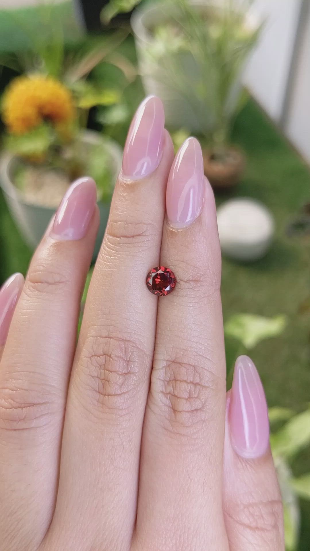 1.07 Ct. Almandine Garnet from Ceylon (Sri Lanka) Size Video