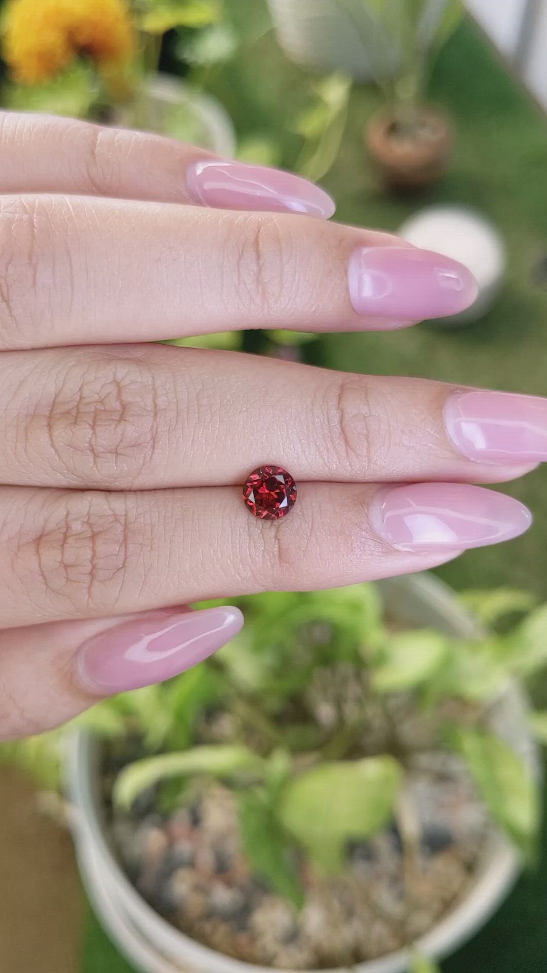 1.07 Ct. Almandine Garnet from Ceylon (Sri Lanka) Size Video