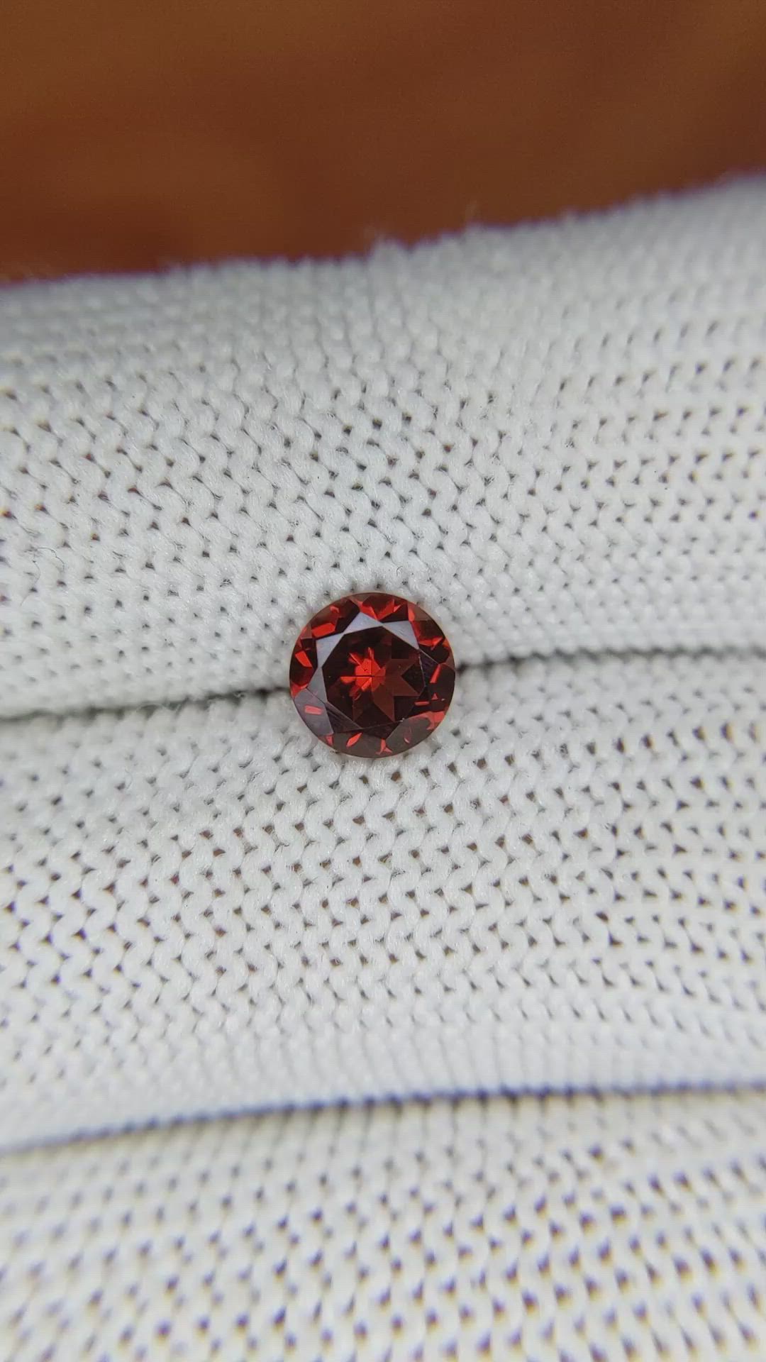 1.07 Ct. Almandine Garnet from Ceylon (Sri Lanka) Size Video