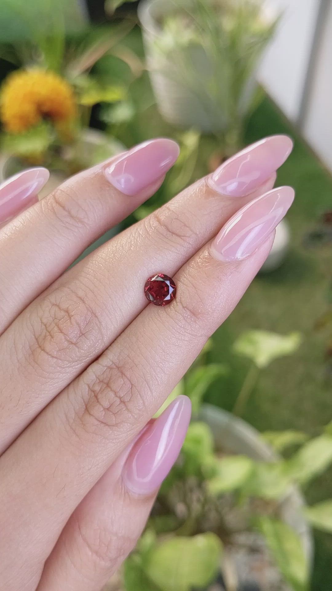 0.96 Ct. Almandine Garnet from Ceylon (Sri Lanka) Size Video