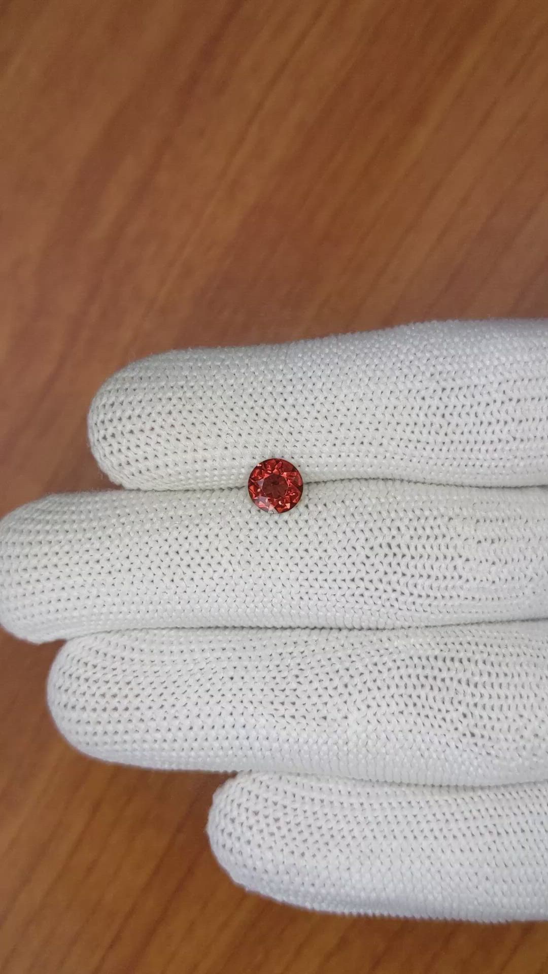 0.87 Ct. Almandine Garnet from Ceylon (Sri Lanka) Size Video