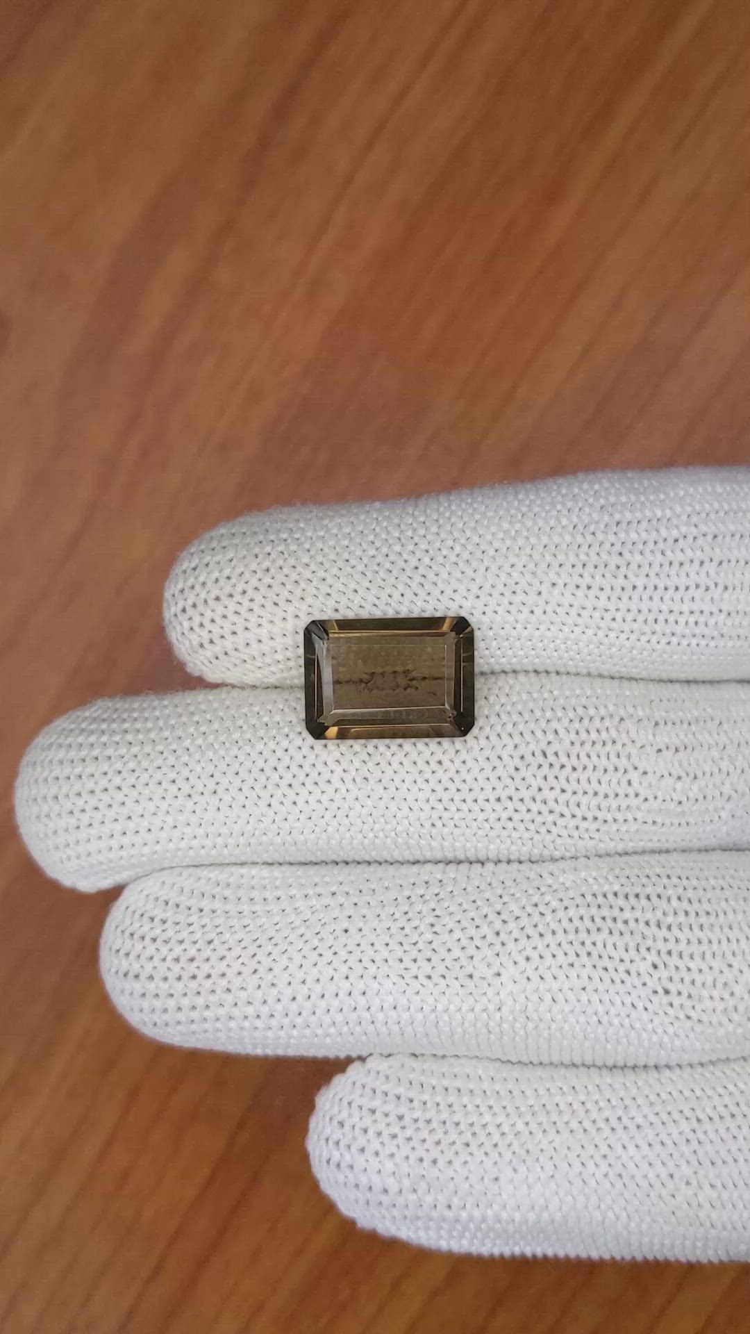 6.19 Ct. Smokey Quartz from Ceylon (Sri Lanka) Size Video