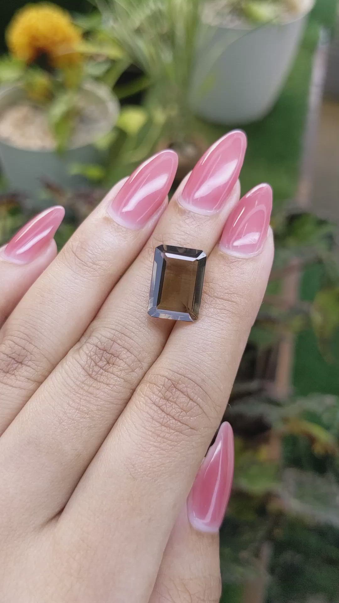 6.19 Ct. Smokey Quartz from Ceylon (Sri Lanka) Size Video