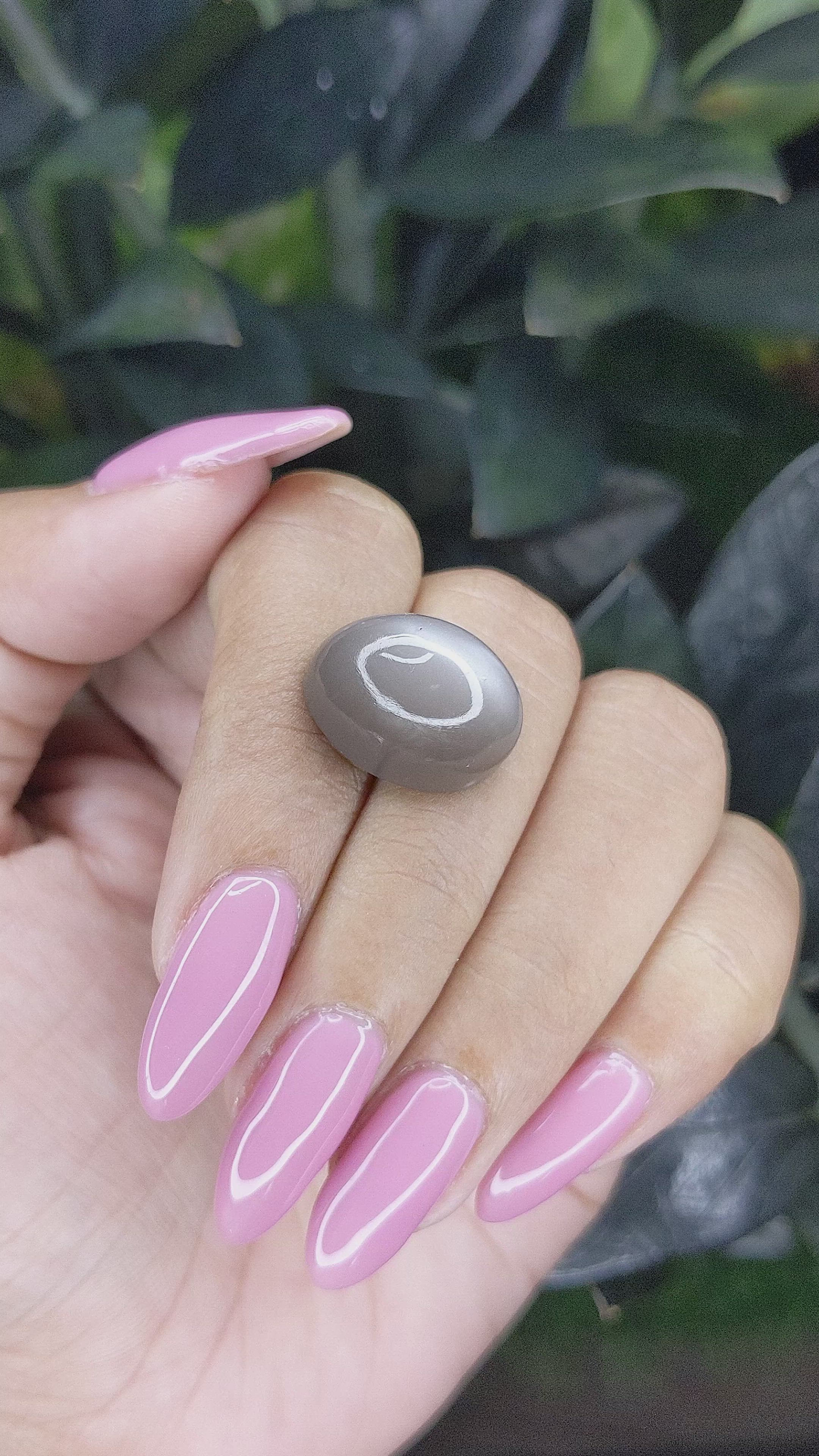 18.57 Ct. Cabochon Moonstone from Ceylon (Sri Lanka) Size Video