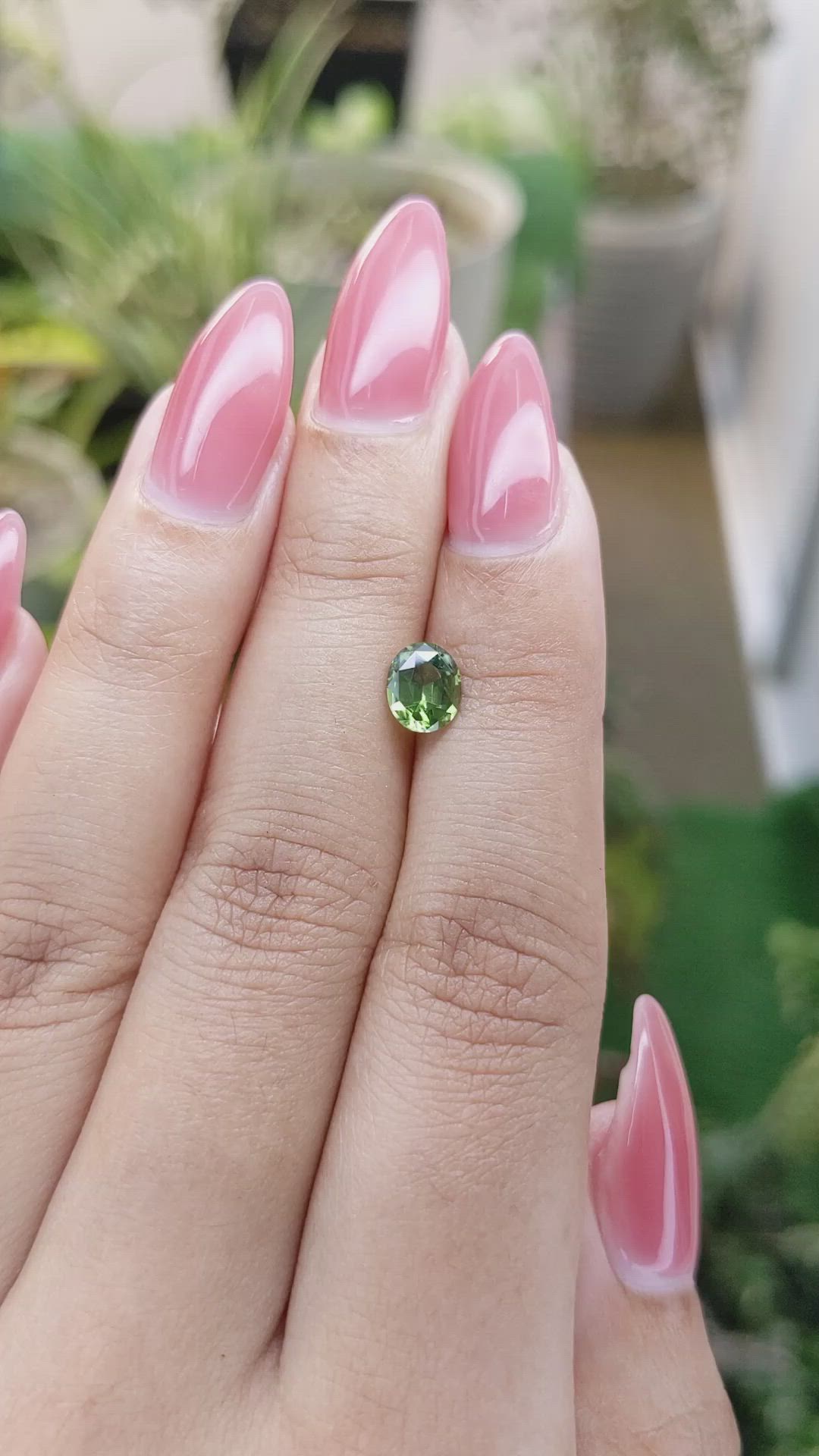 1.08 Ct. Zircon from Ceylon (Sri Lanka) Size Video