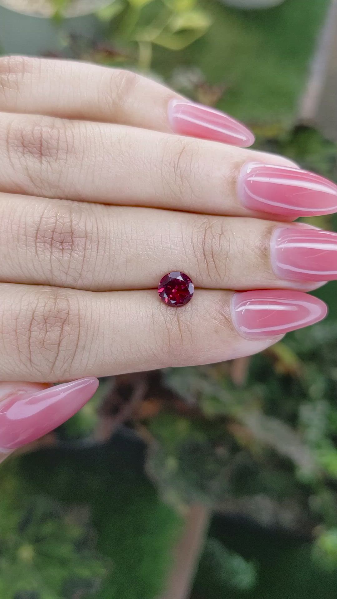 0.94 Ct. Almandine Garnet from Ceylon (Sri Lanka) Size Video