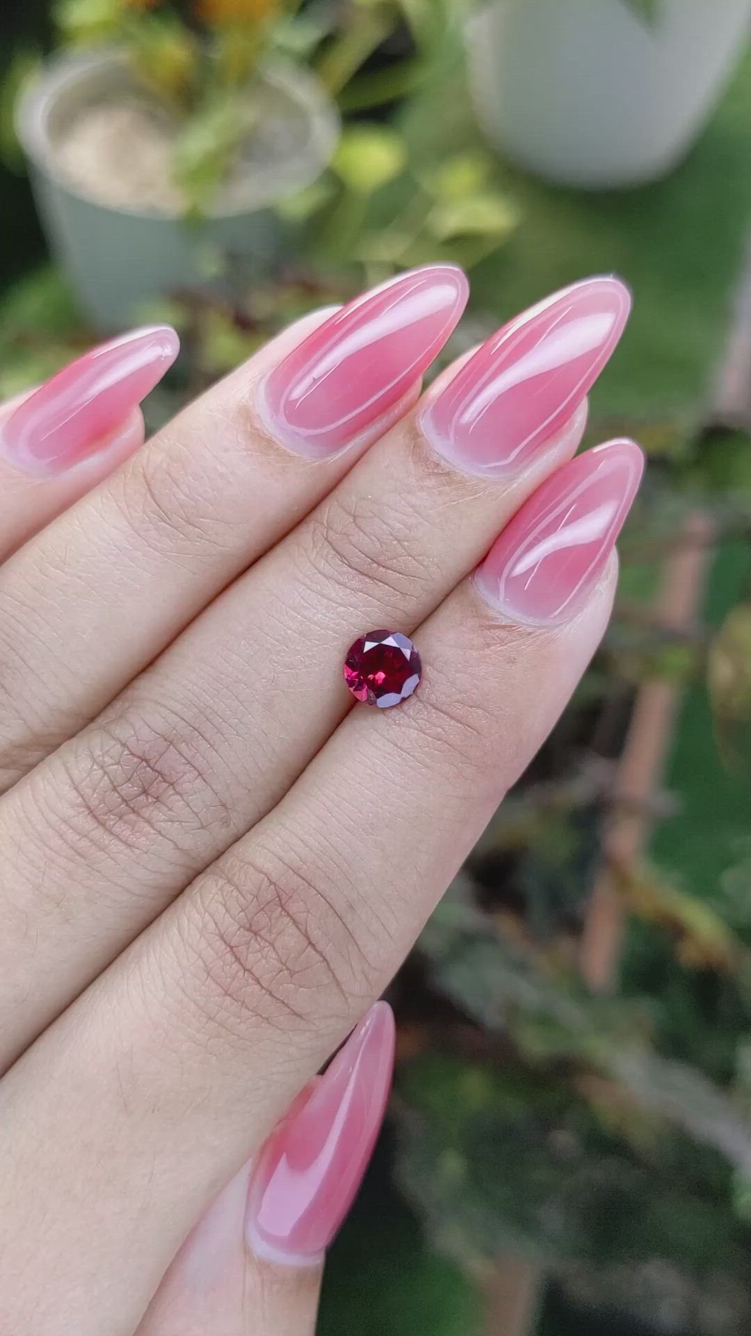 0.94 Ct. Almandine Garnet from Ceylon (Sri Lanka) Size Video