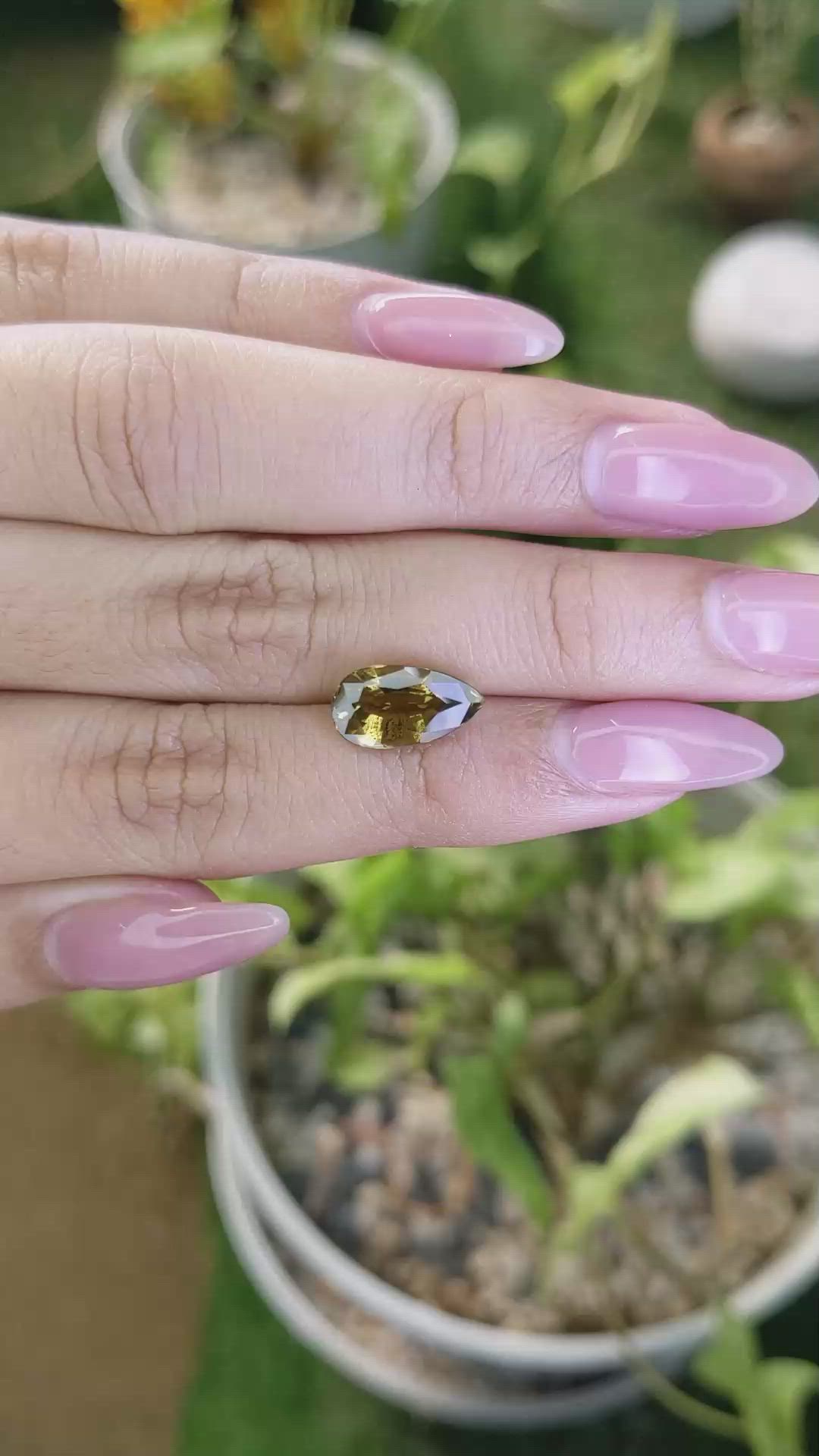 4.03 Ct. Chrysoberyl from Ceylon (Sri Lanka) Size Video