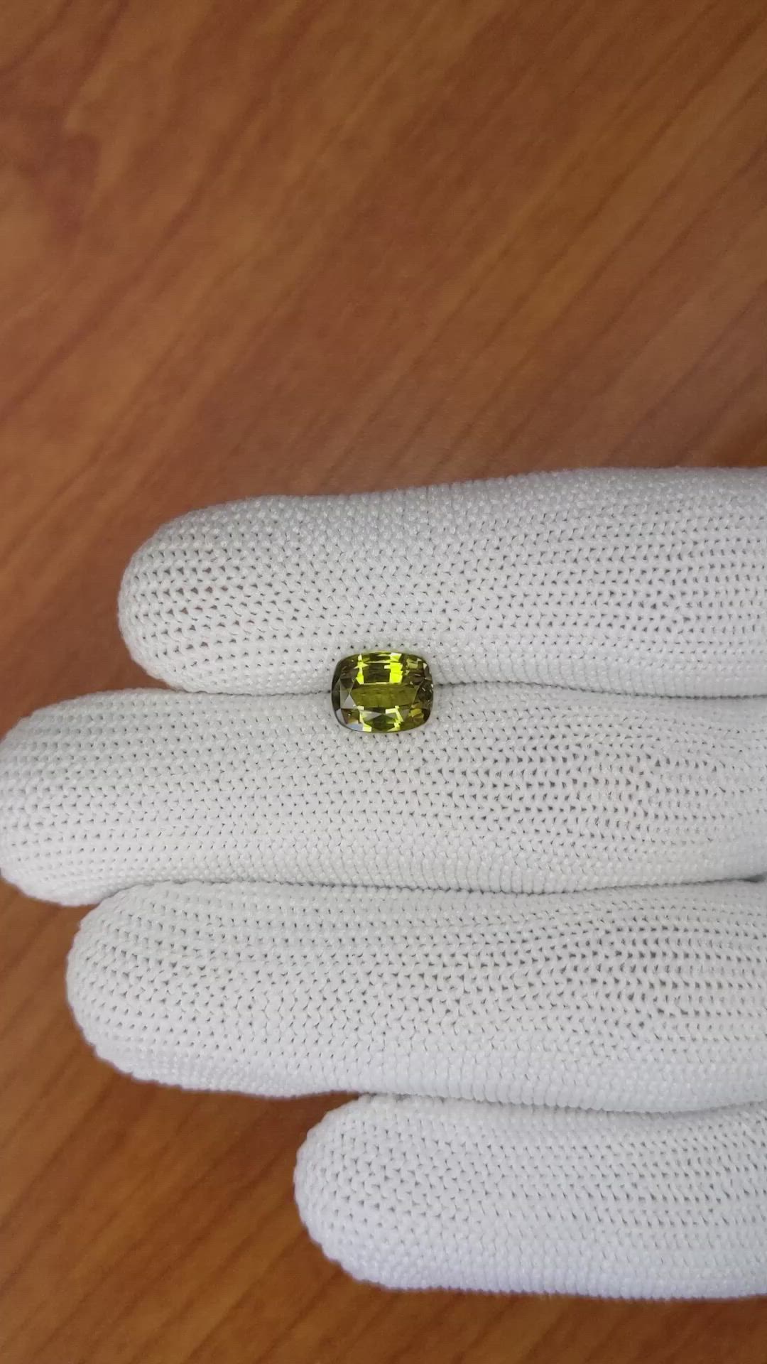 2.45 Ct. Chrysoberyl from Ceylon (Sri Lanka) Size Video