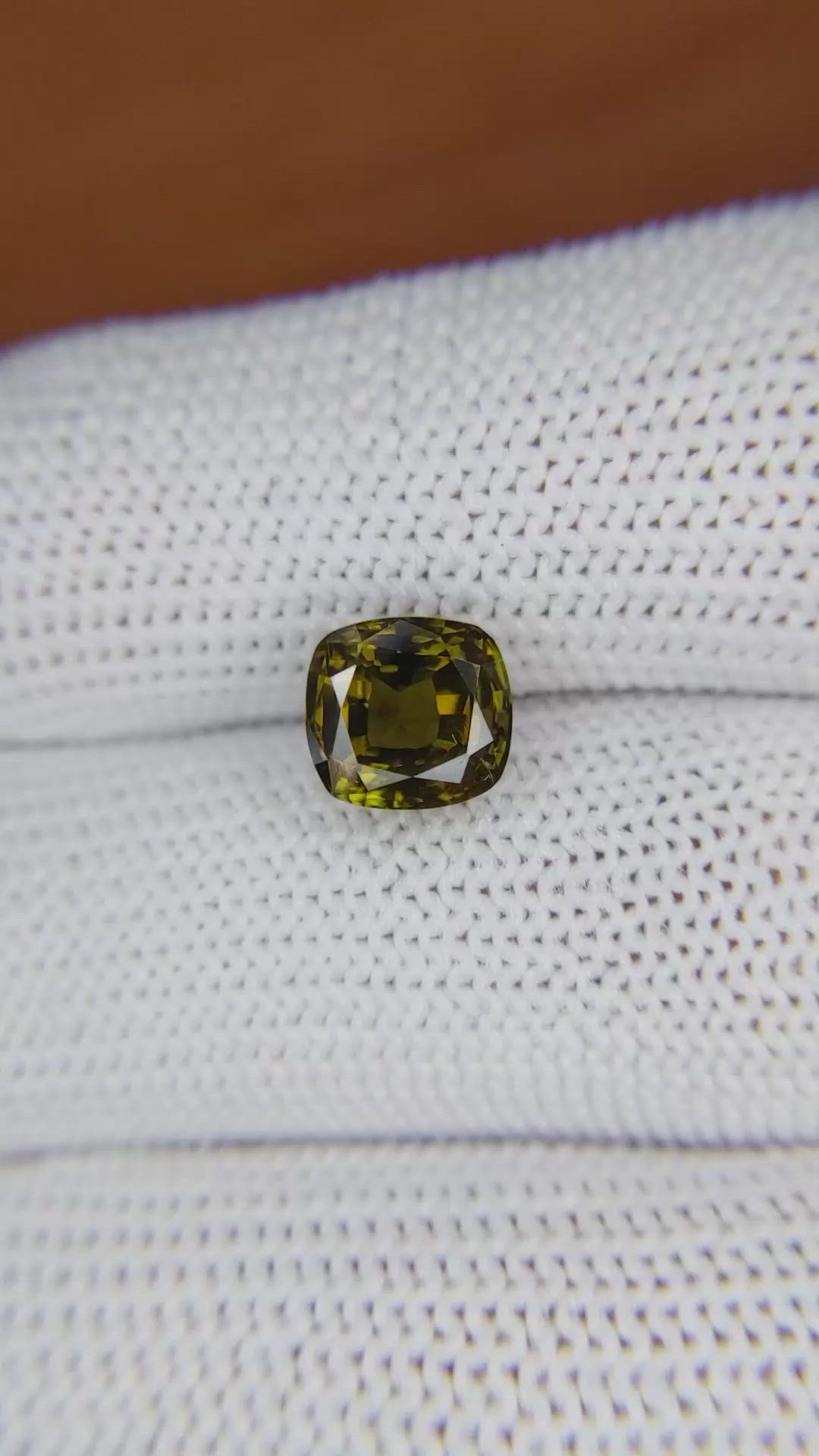 3.25 Ct. Chrysoberyl from Ceylon (Sri Lanka) Size Video