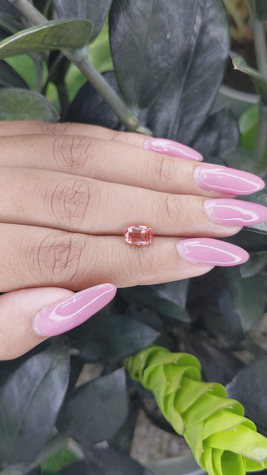 1.59 Ct. Spinel from Burma (Myanmar) Size Video