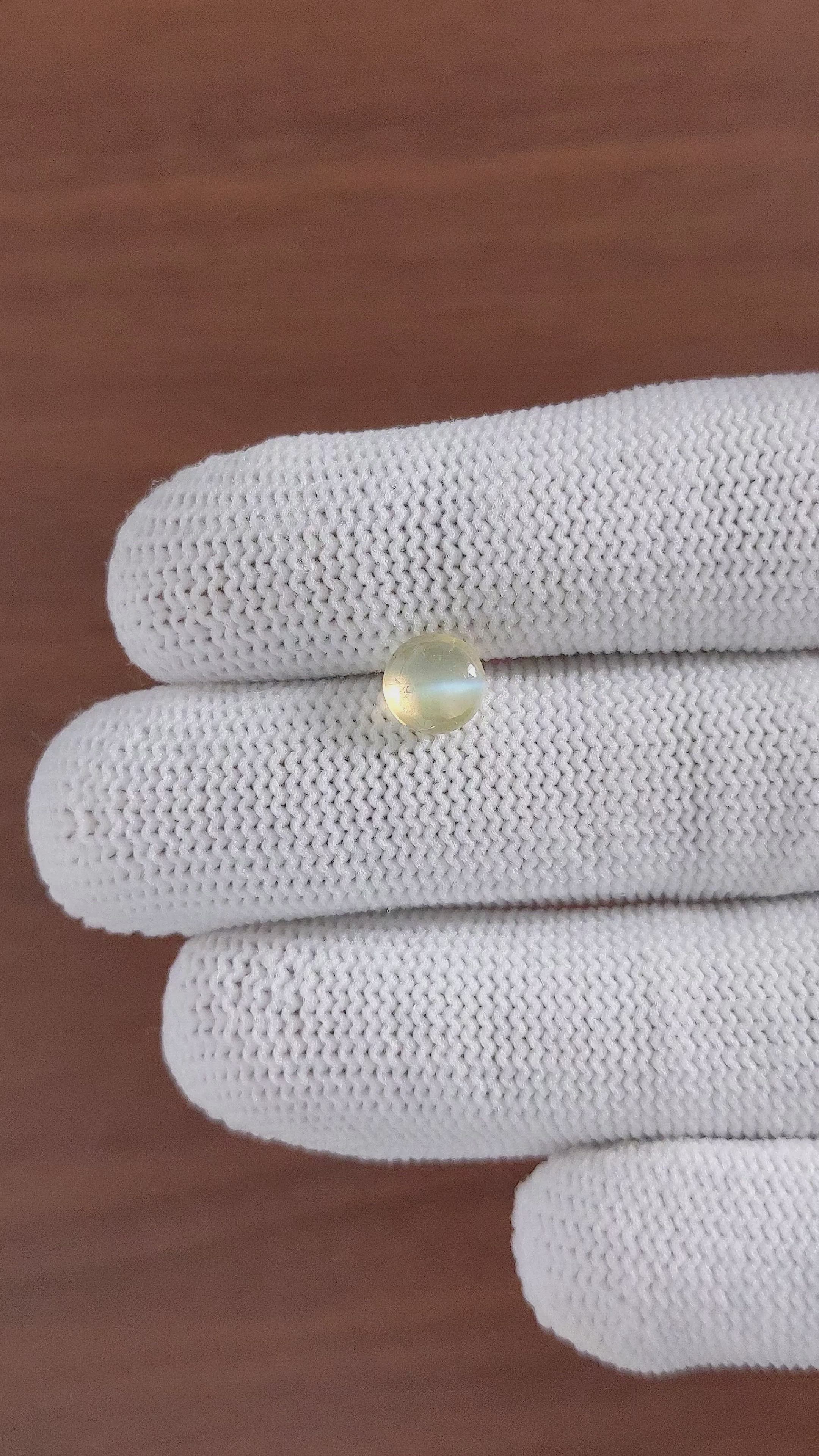 2.00 Ct. Cabochon Chrysoberyl from Ceylon (Sri Lanka) Size Video