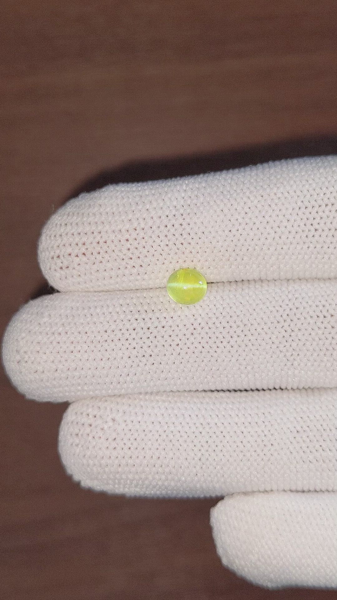 1.32 Ct. Cabochon Chrysoberyl from Ceylon (Sri Lanka) Size Video