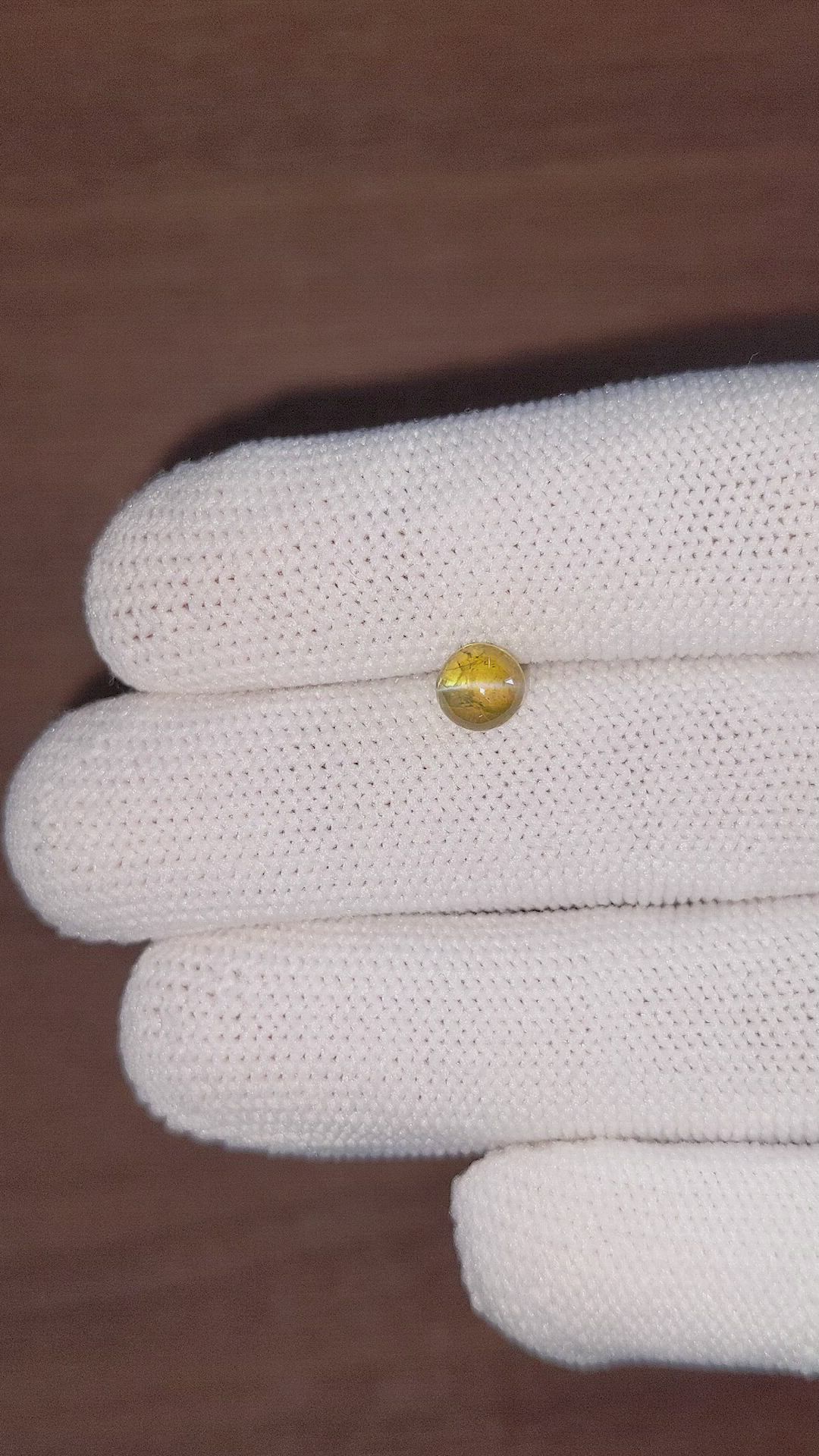 1.84 Ct. Cabochon Chrysoberyl from Ceylon (Sri Lanka) Size Video