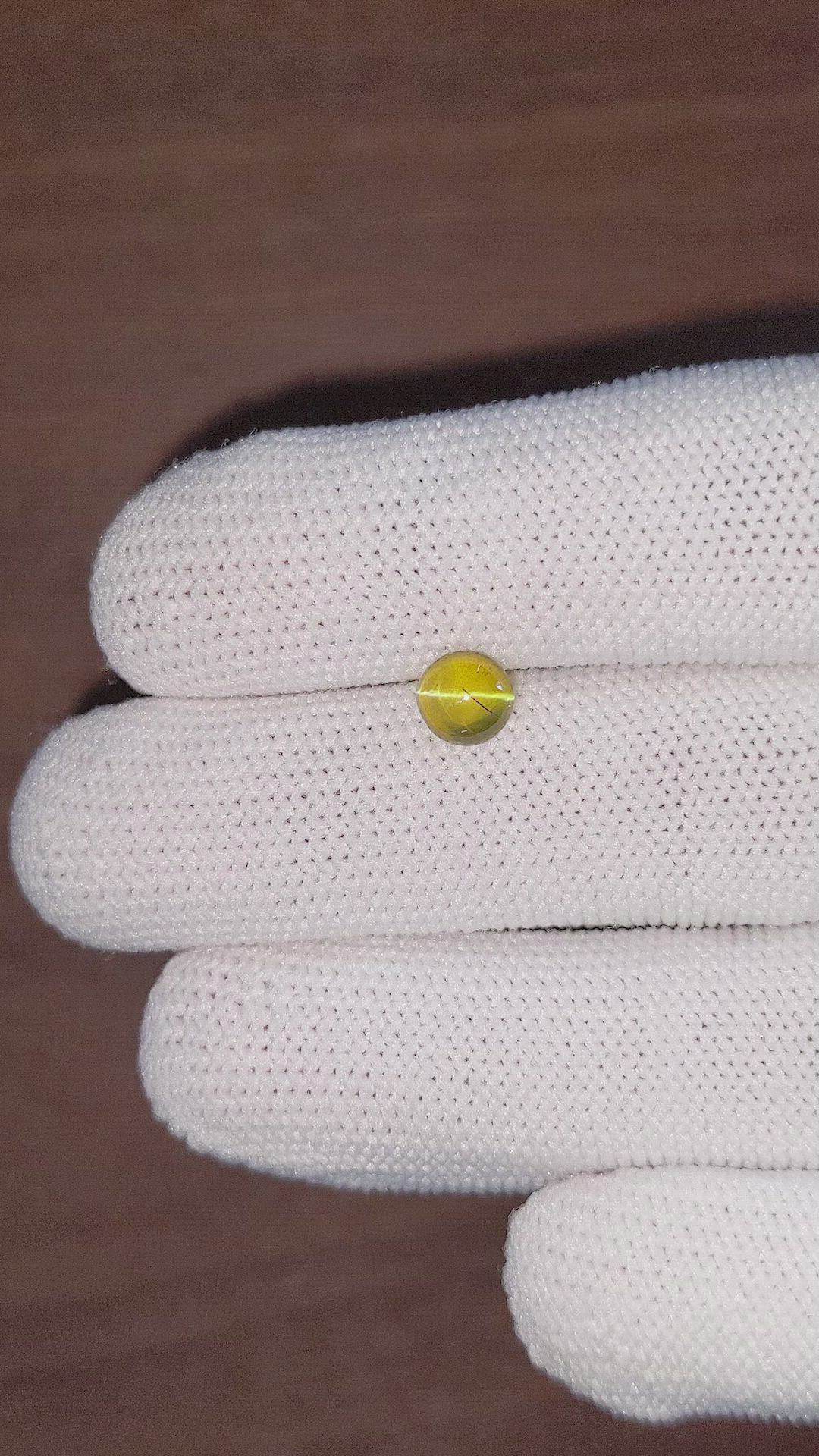 1.75 Ct. Cabochon Chrysoberyl from Ceylon (Sri Lanka) Size Video