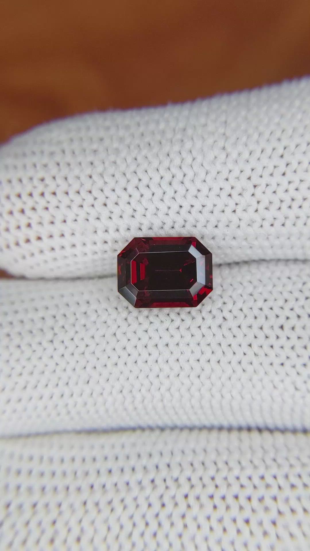 3.35 Ct. Garnet from Ceylon (Sri Lanka) Size Video