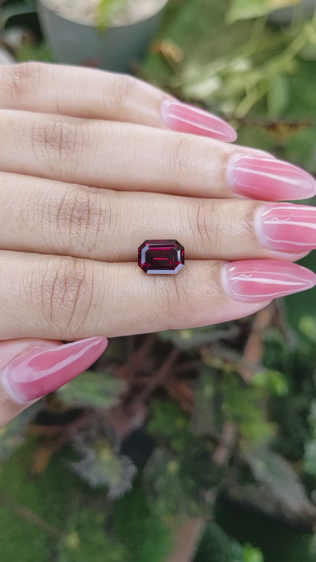 3.35 Ct. Garnet from Ceylon (Sri Lanka) Size Video