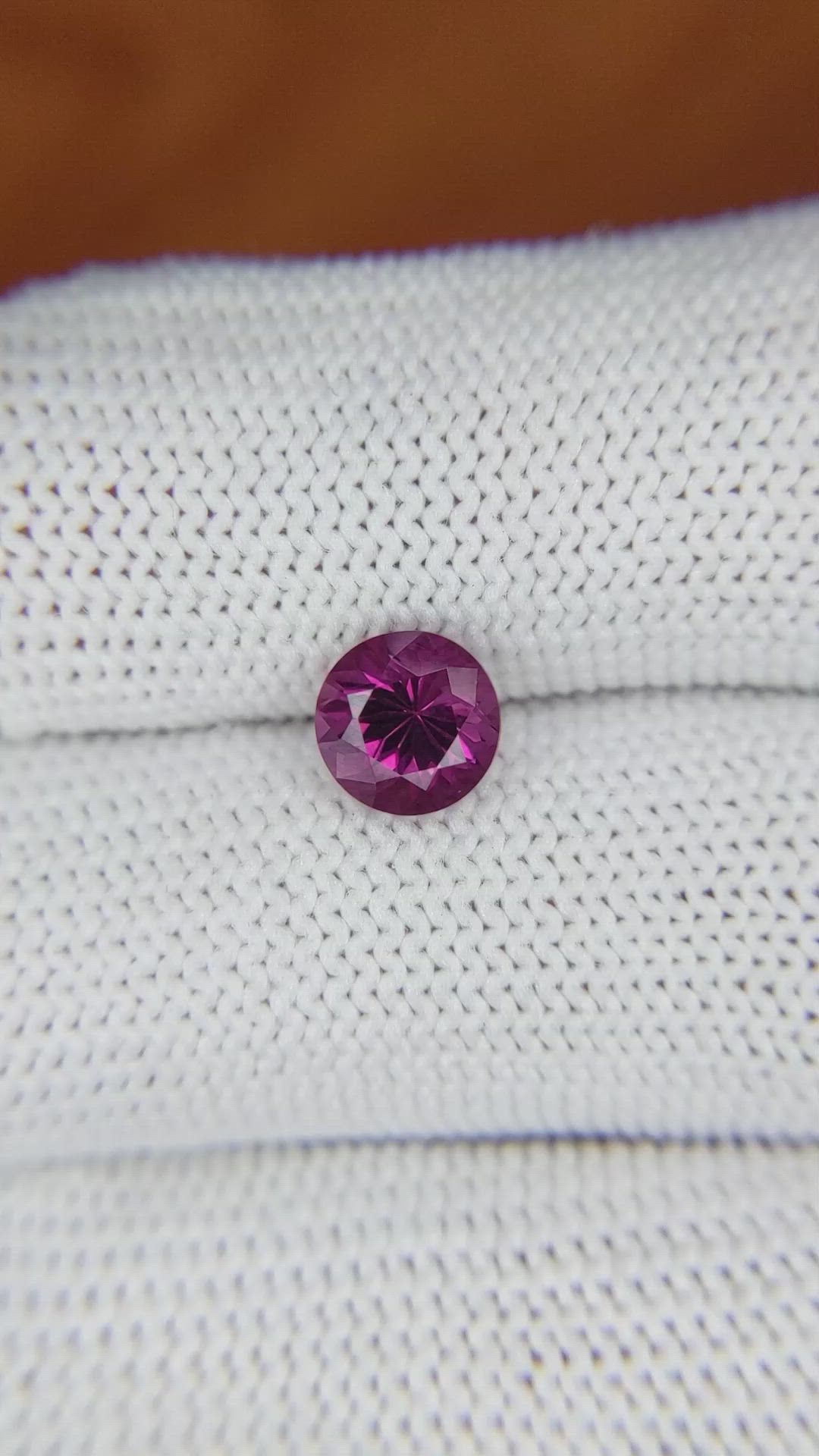1.49 Ct. Rhodolite Garnet from Ceylon (Sri Lanka) Size Video