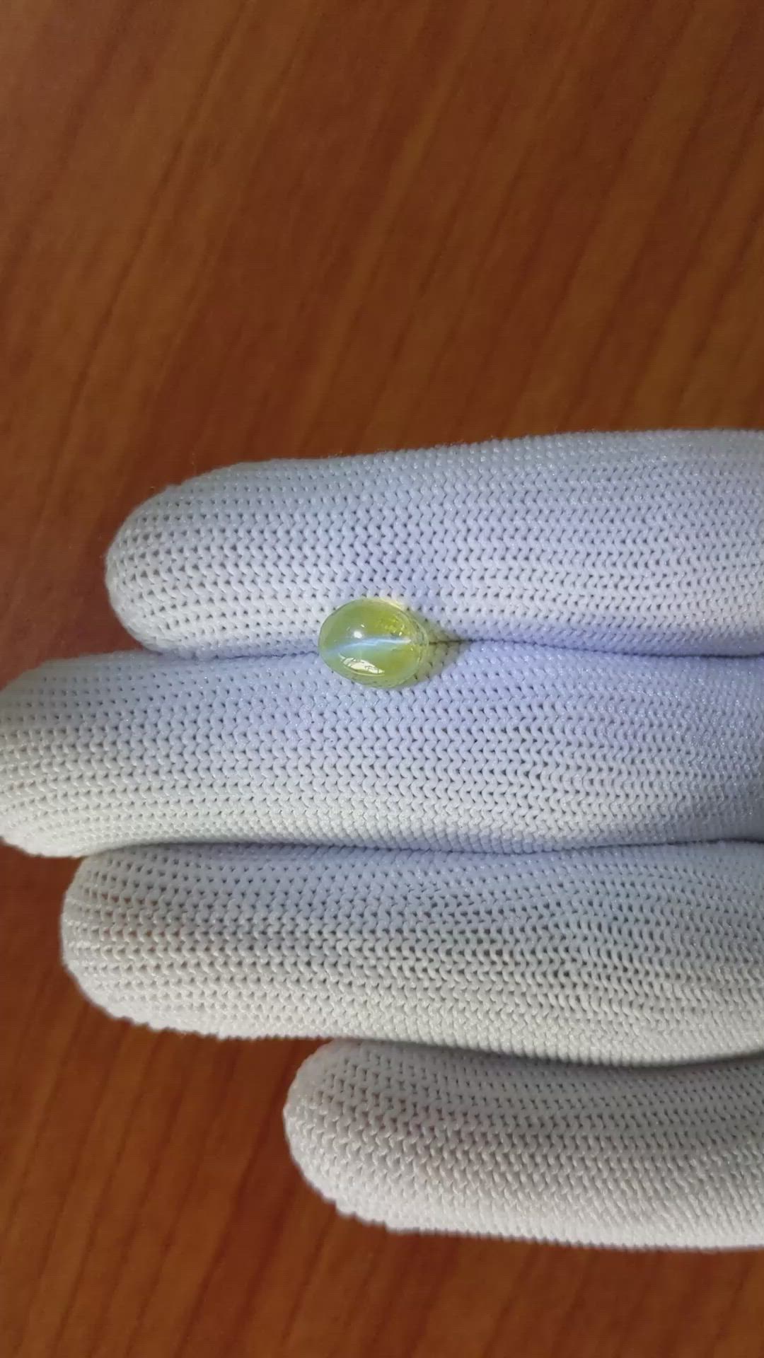 2.66 Ct. Cabochon Chrysoberyl from Ceylon (Sri Lanka) Size Video