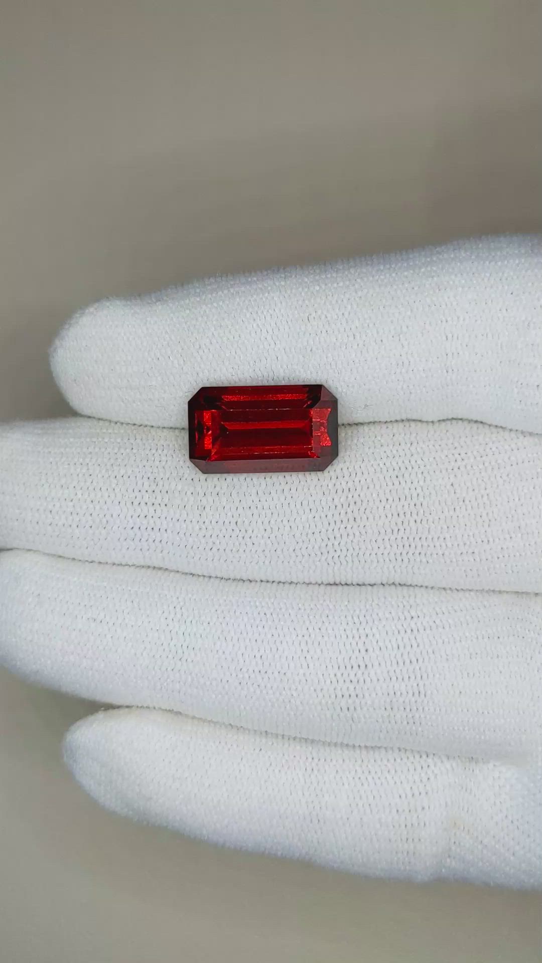 9.34 Ct. Spessartite Garnet from Namibia Size Video