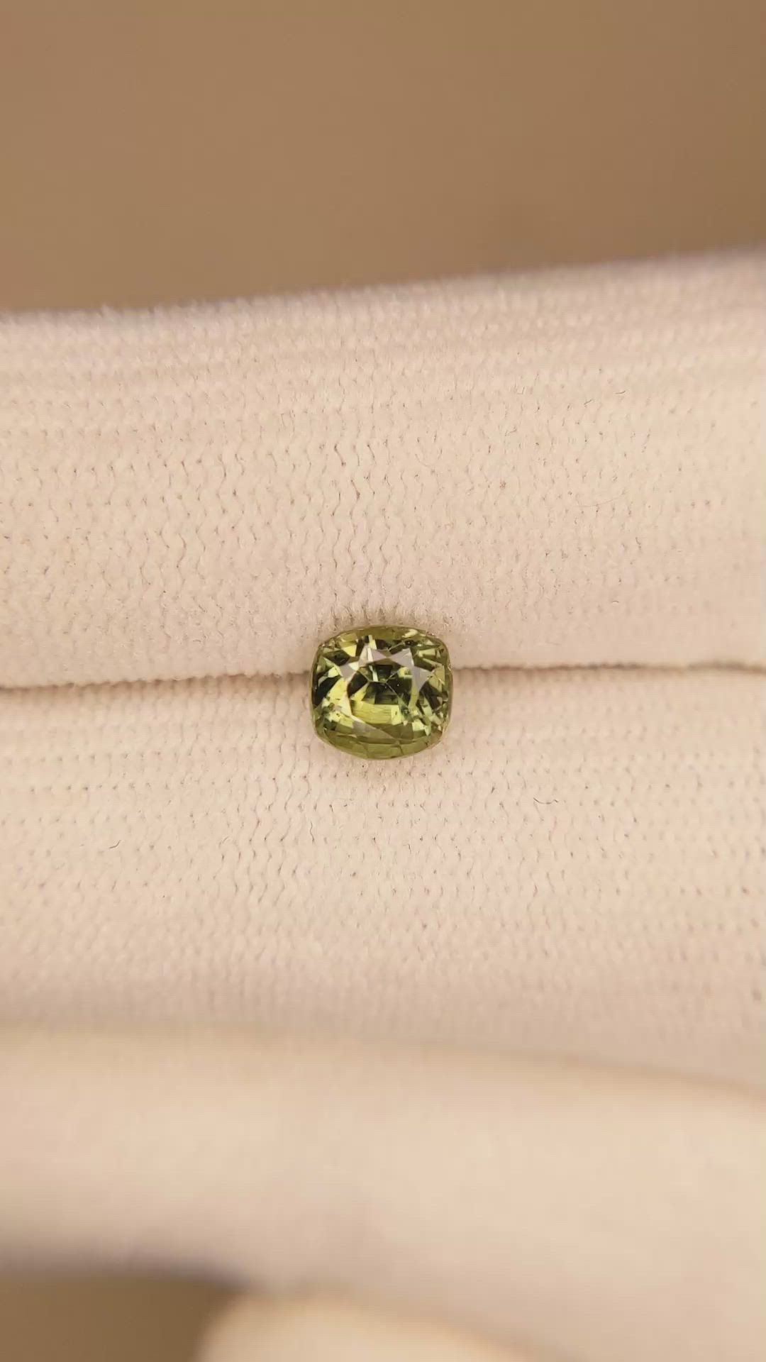 1.13 Ct. Alexandrite from Ceylon (Sri Lanka) Size Video