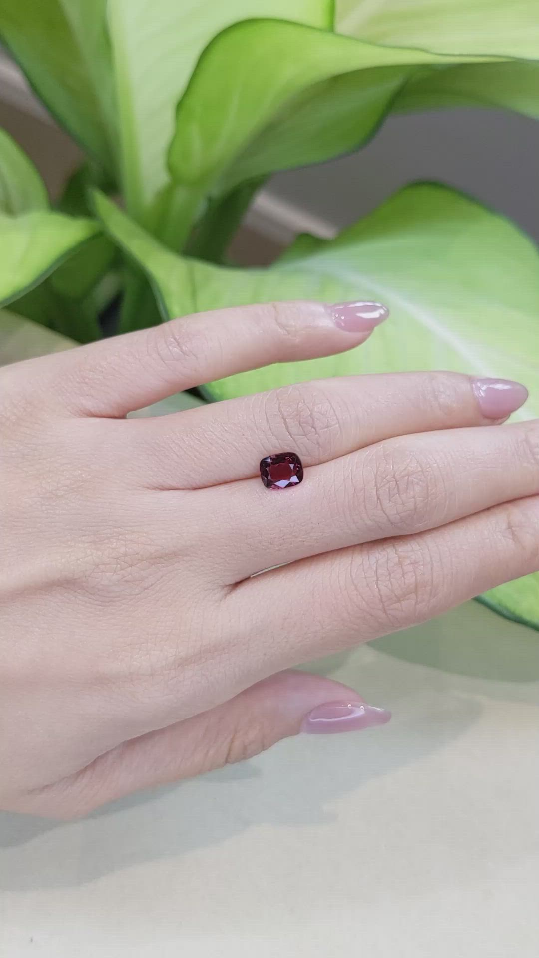 1.38 Ct. Spinel from Burma (Myanmar) Size Video
