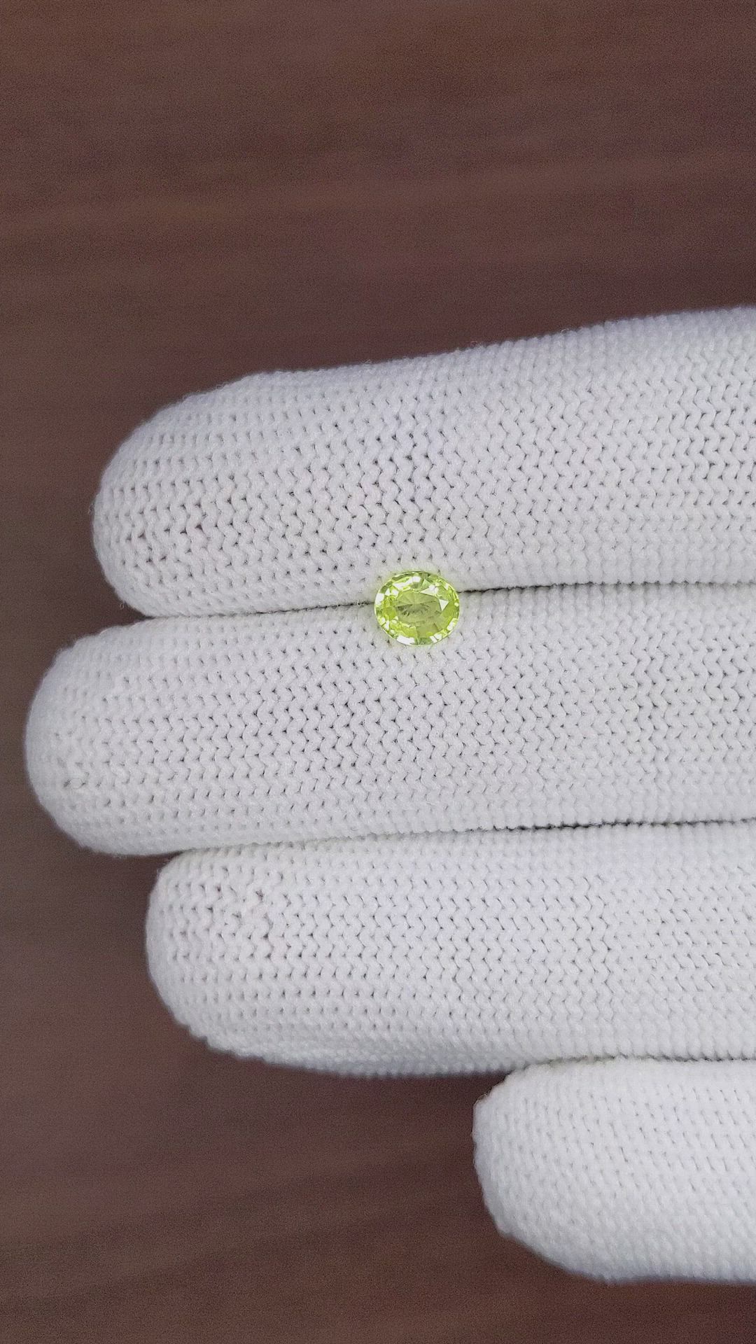 0.65 Ct. Chrysoberyl from Ceylon (Sri Lanka) Size Video
