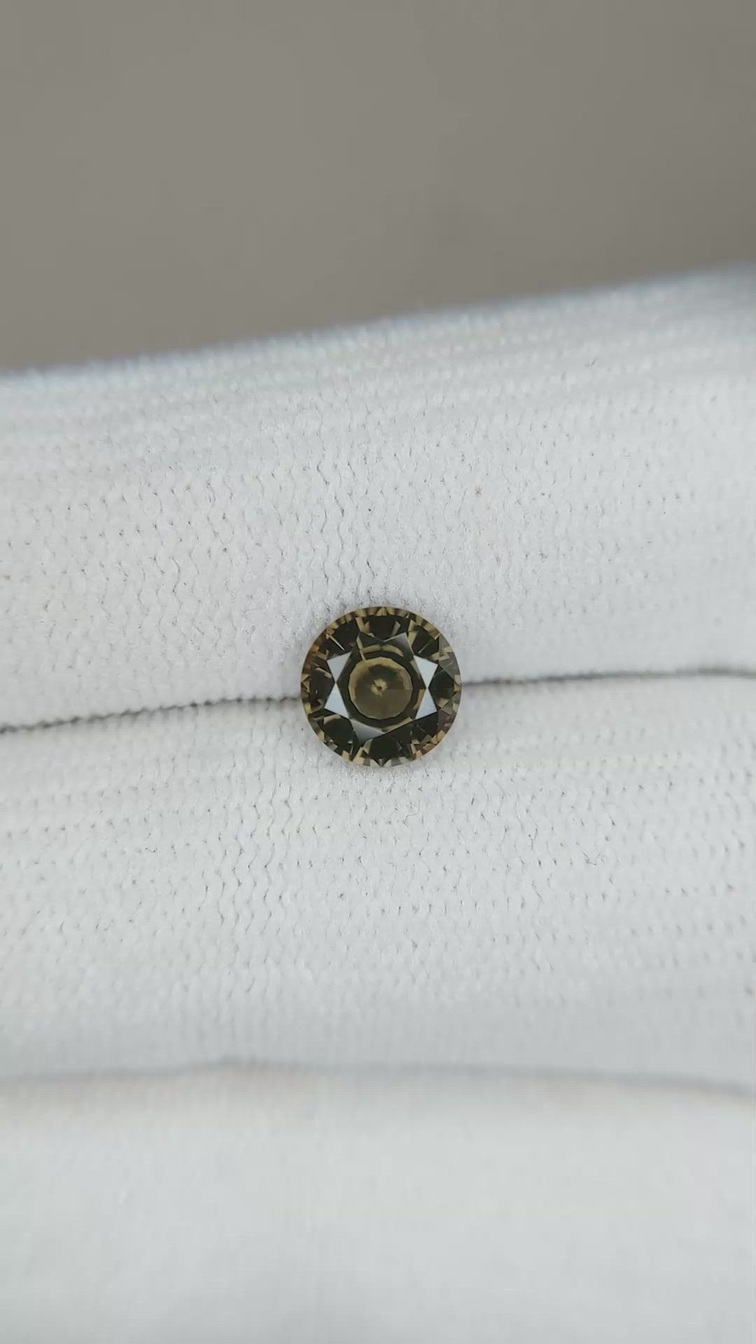 1.40 Ct. Zircon from Ceylon (Sri Lanka) Size Video