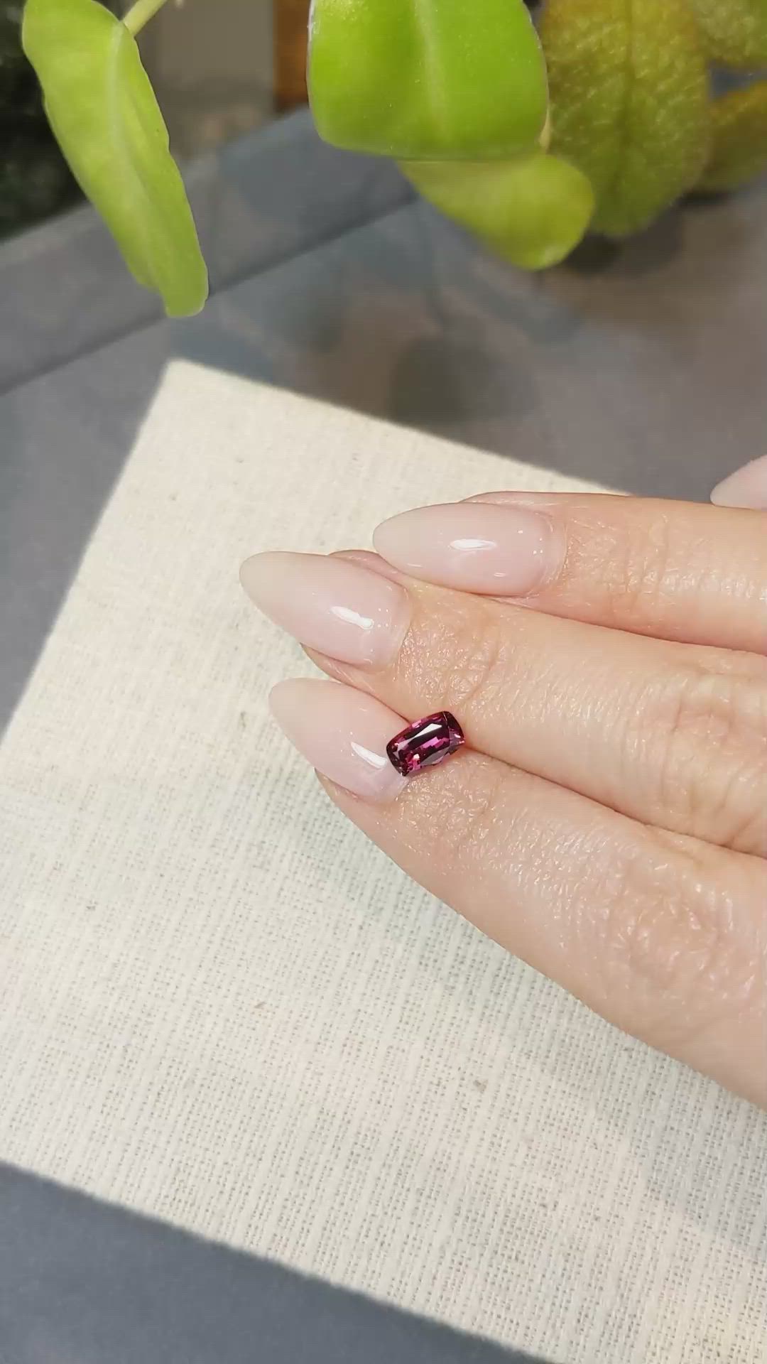 0.98 Ct. Rhodolite Garnet from Ceylon (Sri Lanka) Size Video