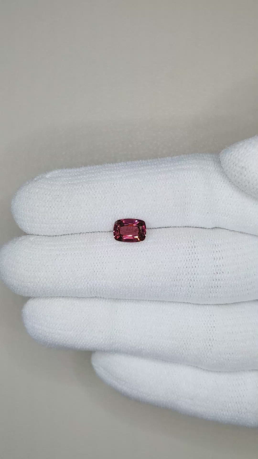 1.09 Ct. Garnet from Ceylon (Sri Lanka) Size Video