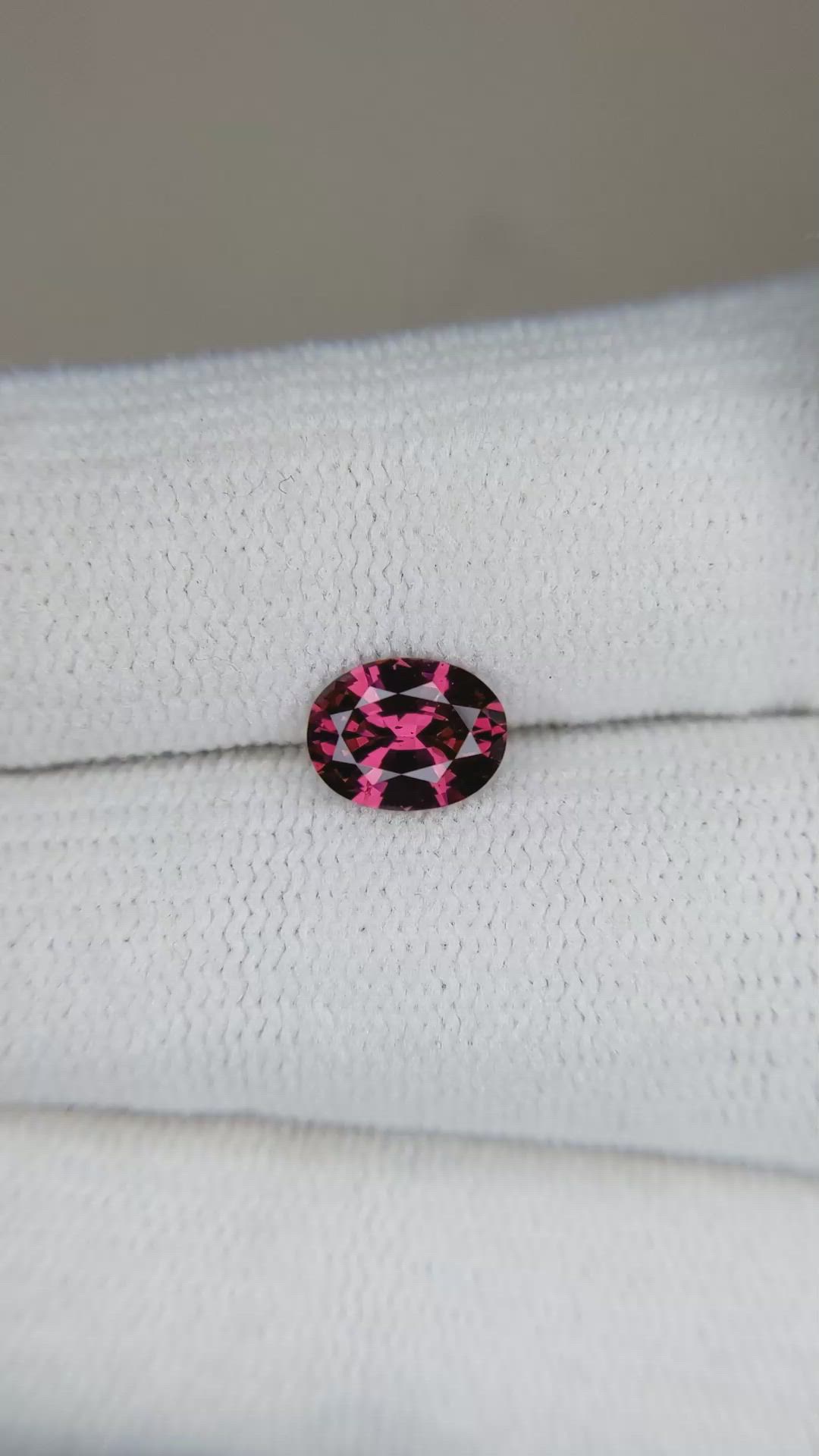 1.03 Ct. Rhodolite Garnet from Ceylon (Sri Lanka) Size Video