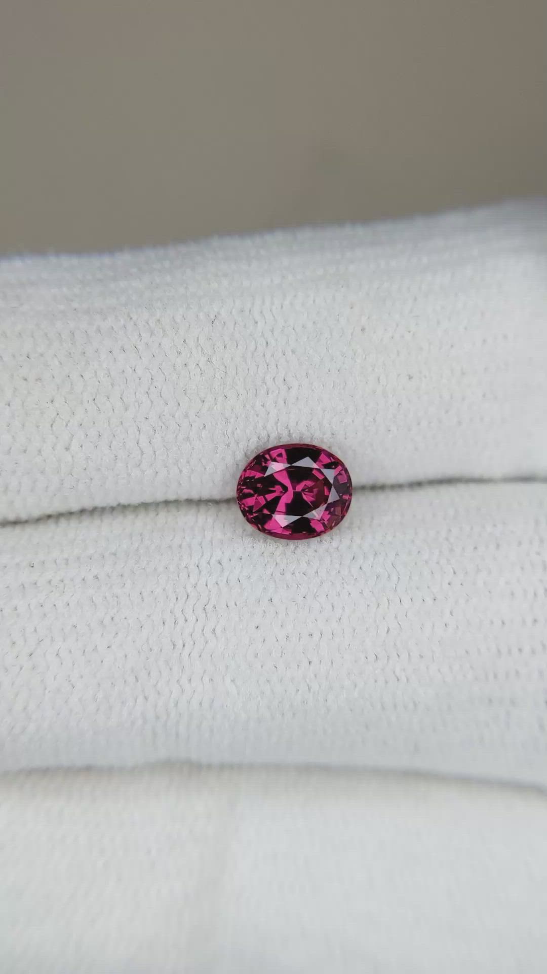 0.96 Ct. Rhodolite Garnet from Ceylon (Sri Lanka) Size Video