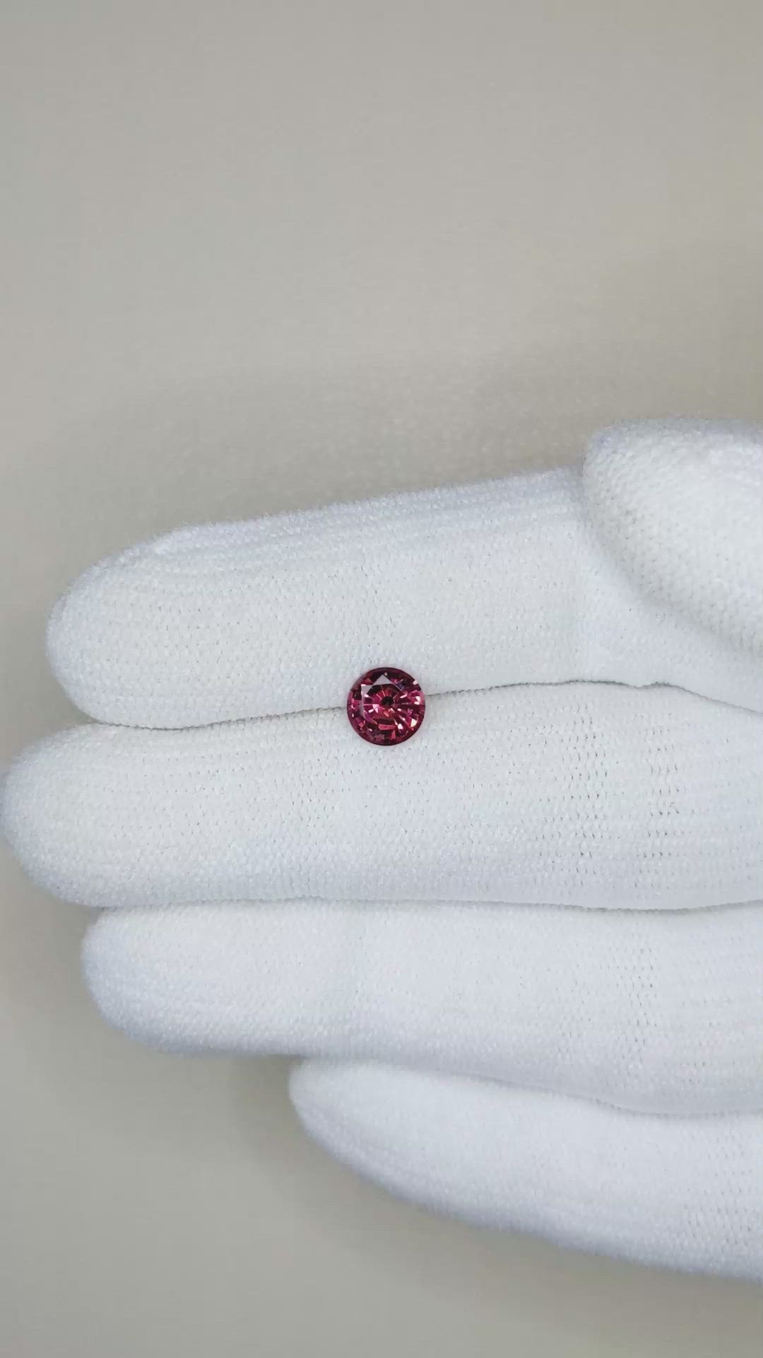 0.85 Ct. Garnet from Ceylon (Sri Lanka) Size Video