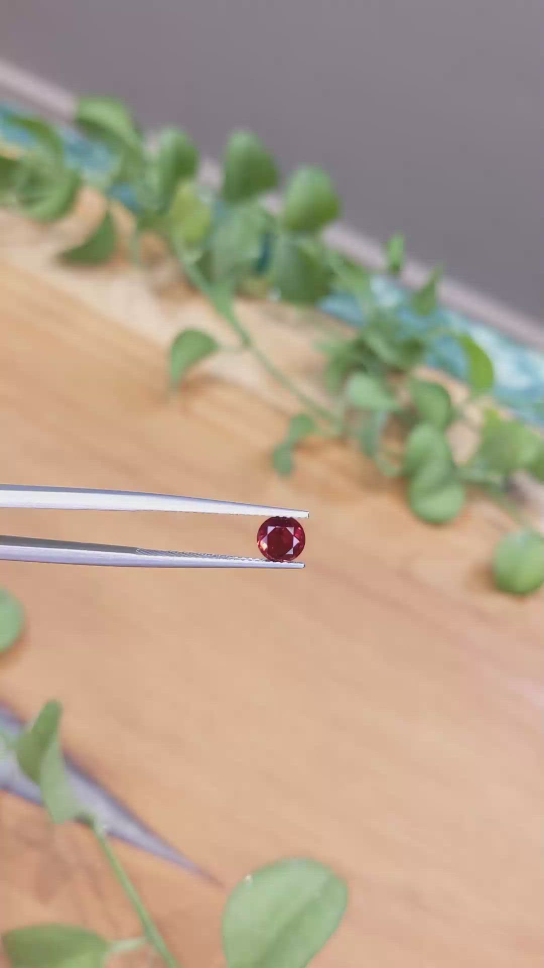 0.99 Ct. Garnet from Ceylon (Sri Lanka) Size Video