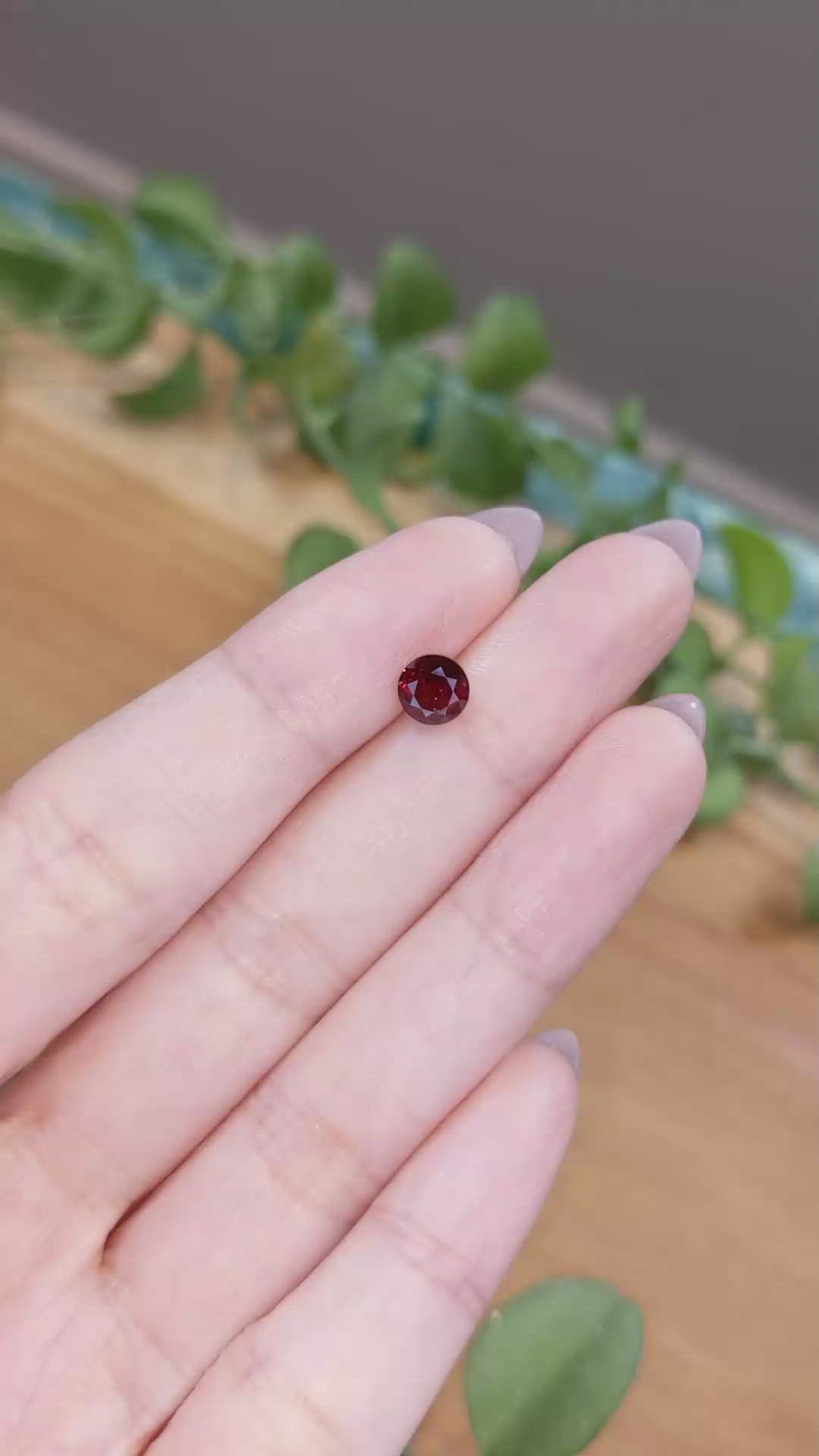 1.14 Ct. Garnet from Ceylon (Sri Lanka) Size Video