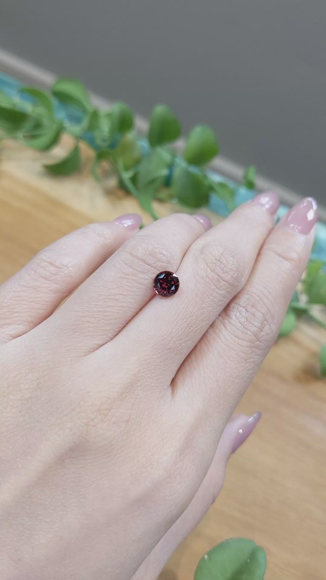 1.31 Ct. Rhodolite Garnet from Ceylon (Sri Lanka) Size Video