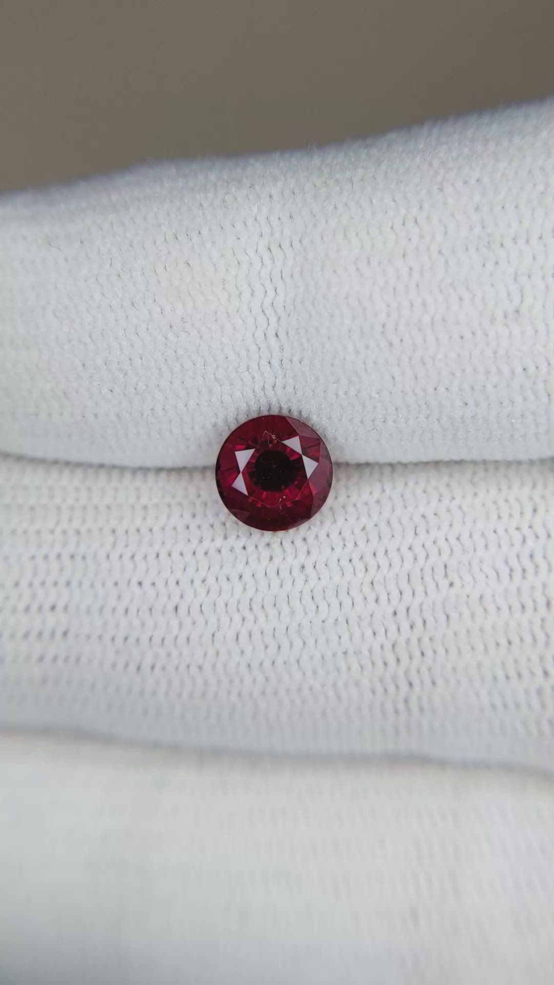1.61 Ct. Rhodolite Garnet from Ceylon (Sri Lanka) Size Video
