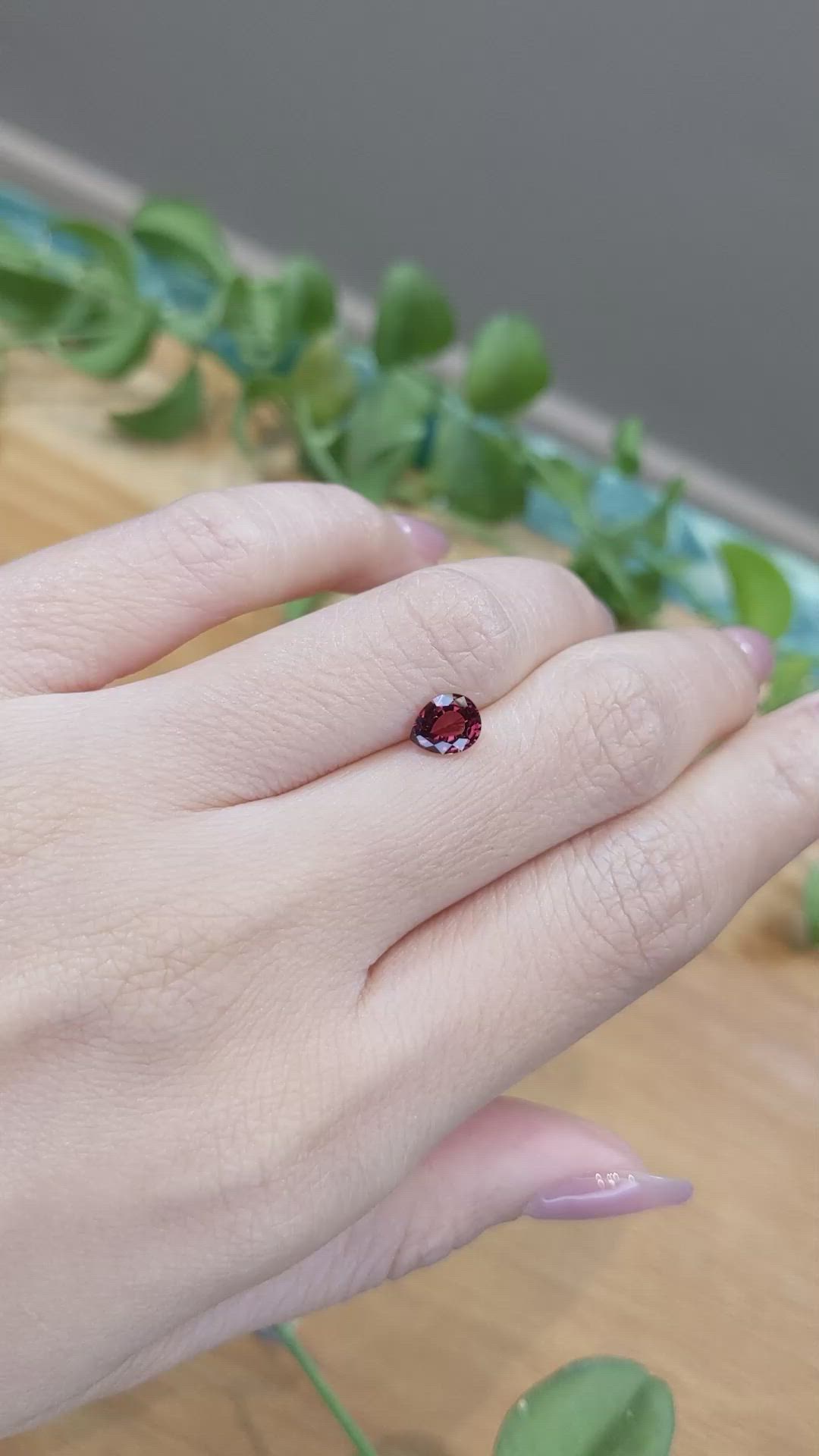 1.03 Ct. Garnet from Ceylon (Sri Lanka) Size Video